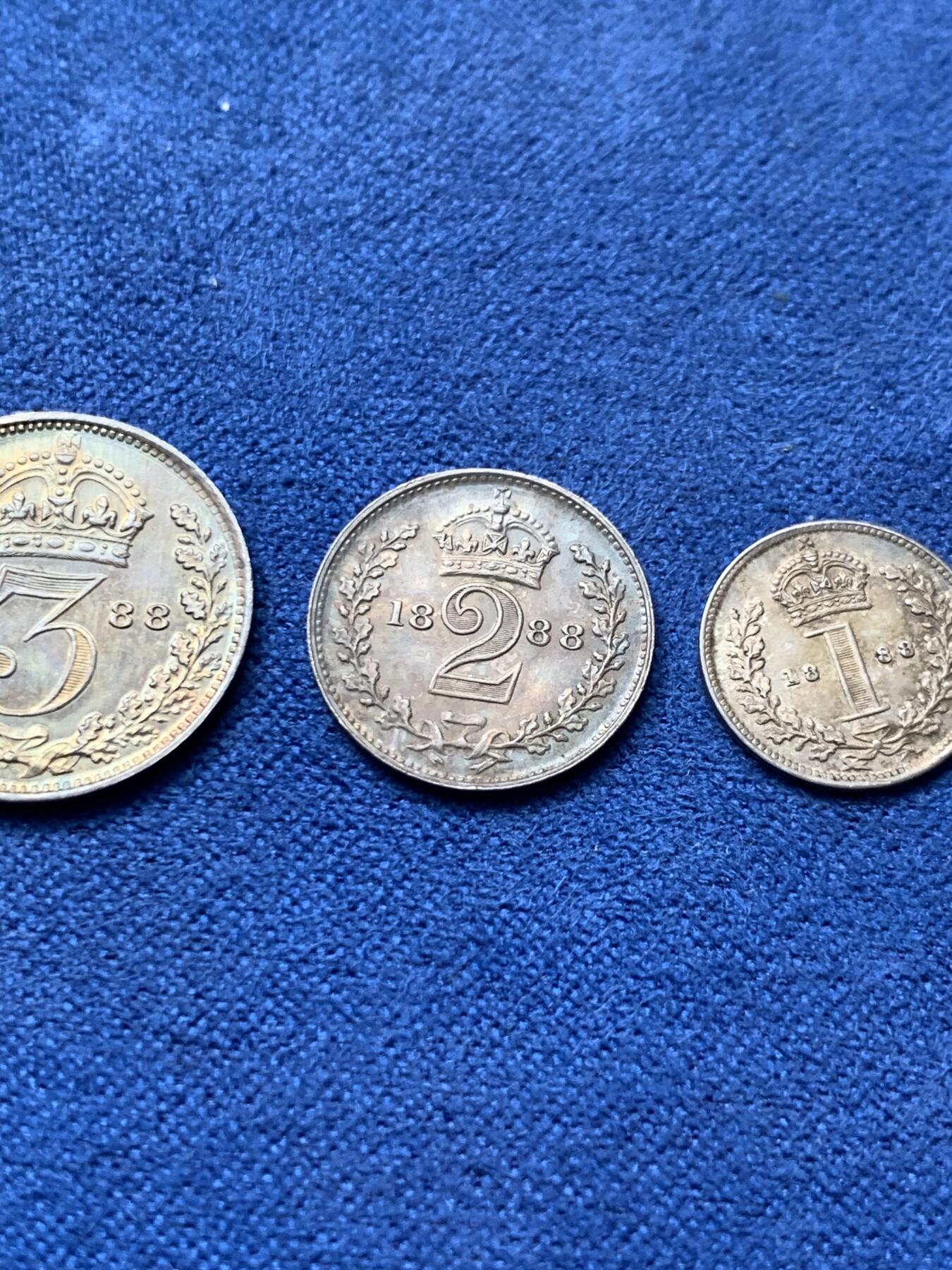 《竞宝斋》第292场- 周日，周一  2场连拍 （全场包邮） 维多利亚 1888 Maundy Coin 套组 难的是年份 可遇不可求 英系或者维多利亚凑套必不可少的藏品 细节见图