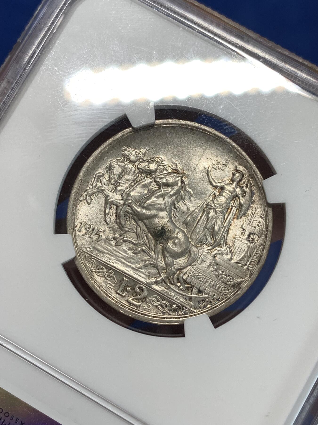 《竞宝斋》第292场- 周日，周一  2场连拍 （全场包邮） NGC MS63 意大利1915R埃曼努埃莱三世四驾马车2里拉银币