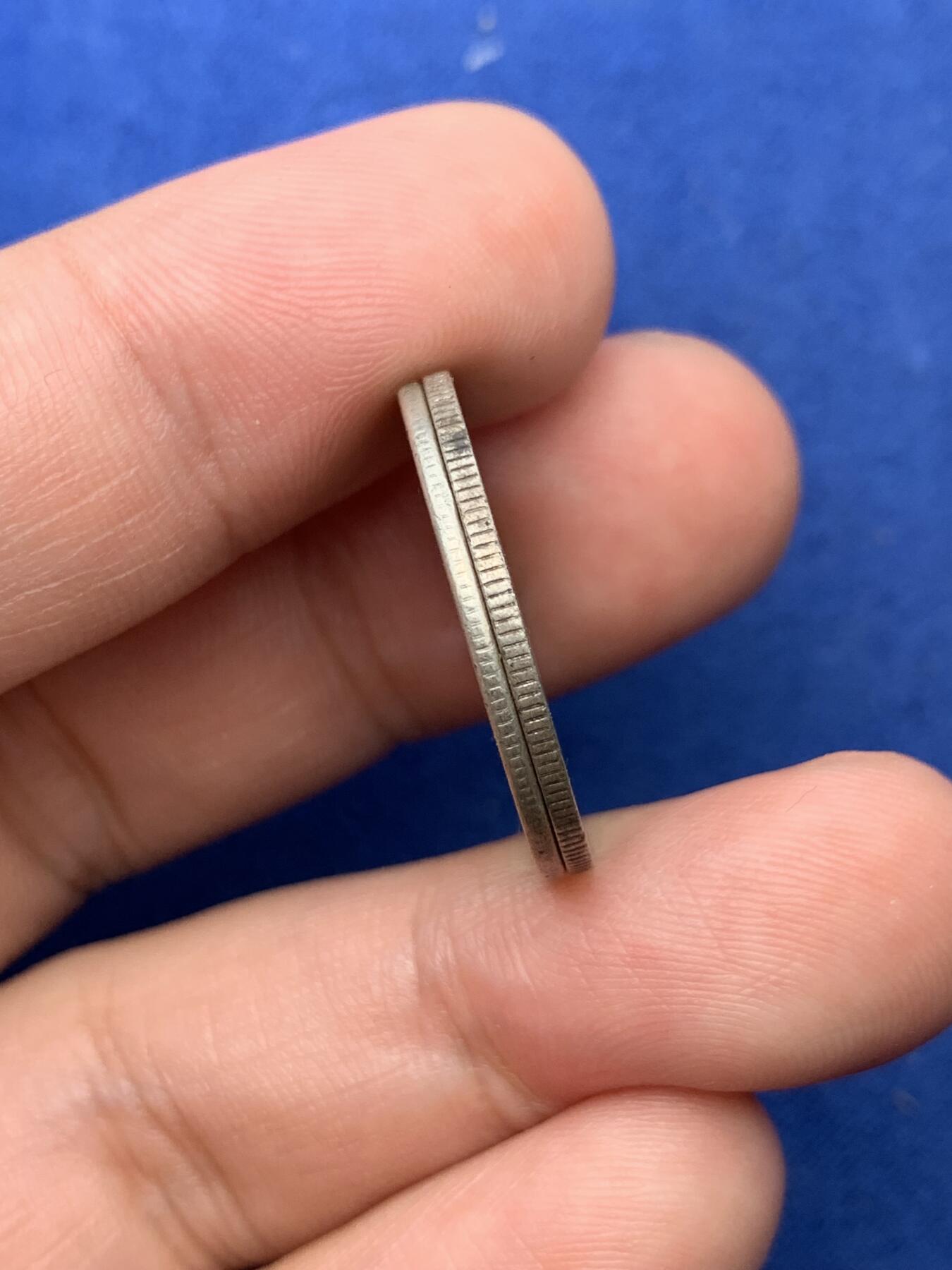 《竞宝斋》第292场- 周日，周一  2场连拍 （全场包邮） 德国1892+1875 帝国马克长翅短翅一对 ，早期长翅也难得