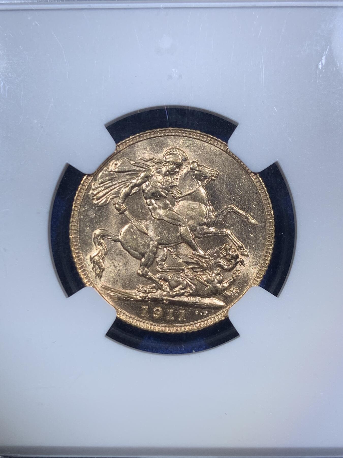 《竞宝斋》第292场- 周日，周一  2场连拍 （全场包邮） NGC MS62 加拿大 1911年 乔治五世1索维林金币 打制规范清晰，金色纯正，工艺精美，人像生动，状态上佳