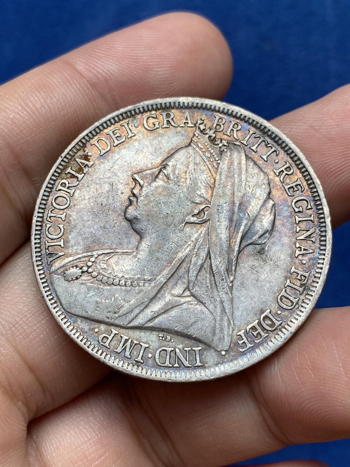 《竞宝斋》第292场- 周日，周一  2场连拍 （全场包邮） 英国1900年维多利亚披纱马剑银币