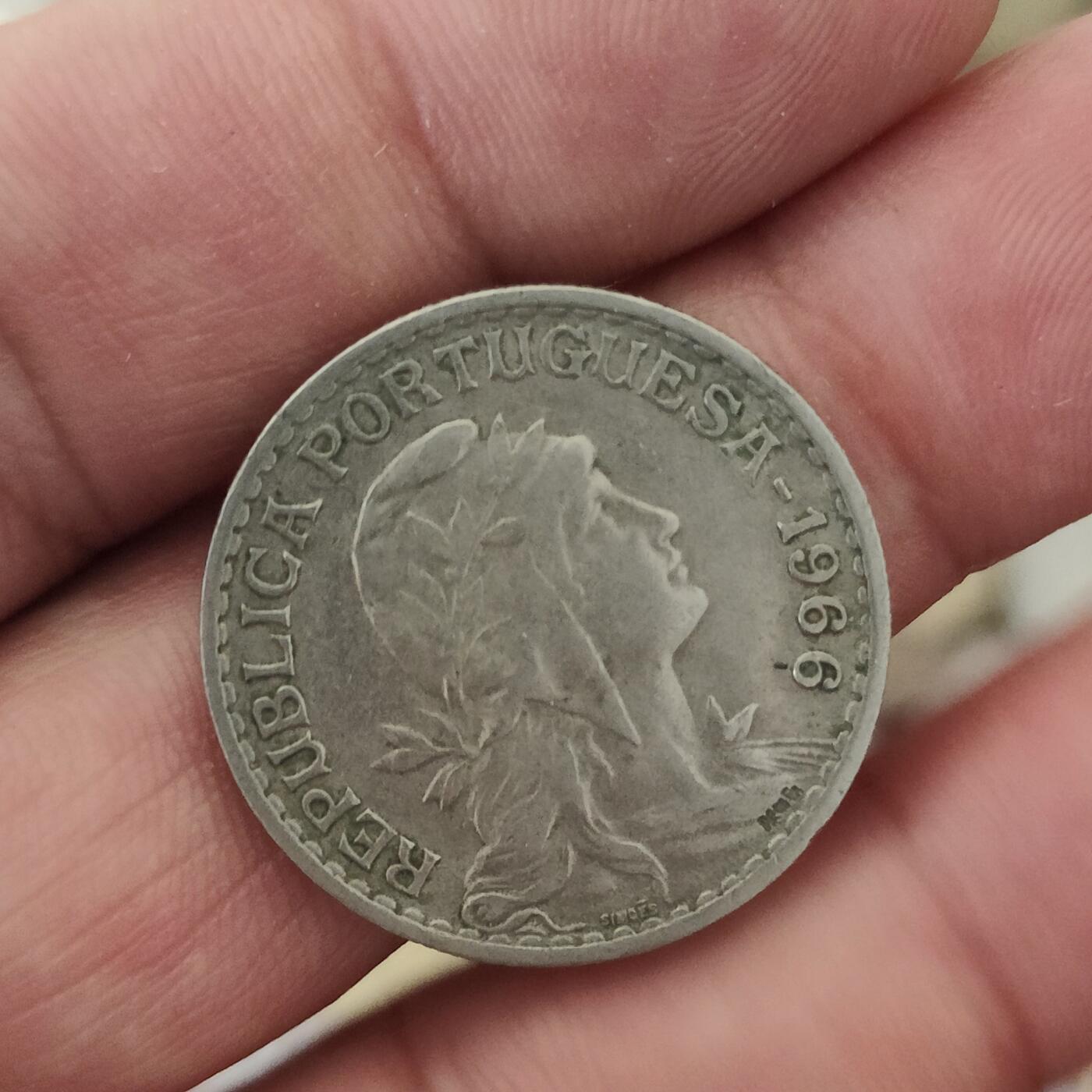 英雄古币捡漏专场第一期无押金可累计捡漏，全场50包邮，偏远地区除外。 葡萄牙