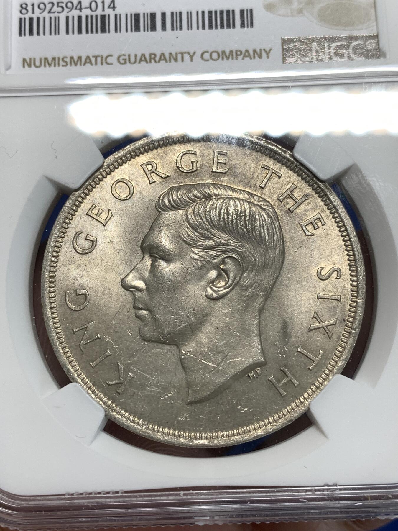 《竞宝斋》第292场- 周日，周一  2场连拍 （全场包邮） NGC UNC 新西兰1949年乔治六世克朗银币 原光好品