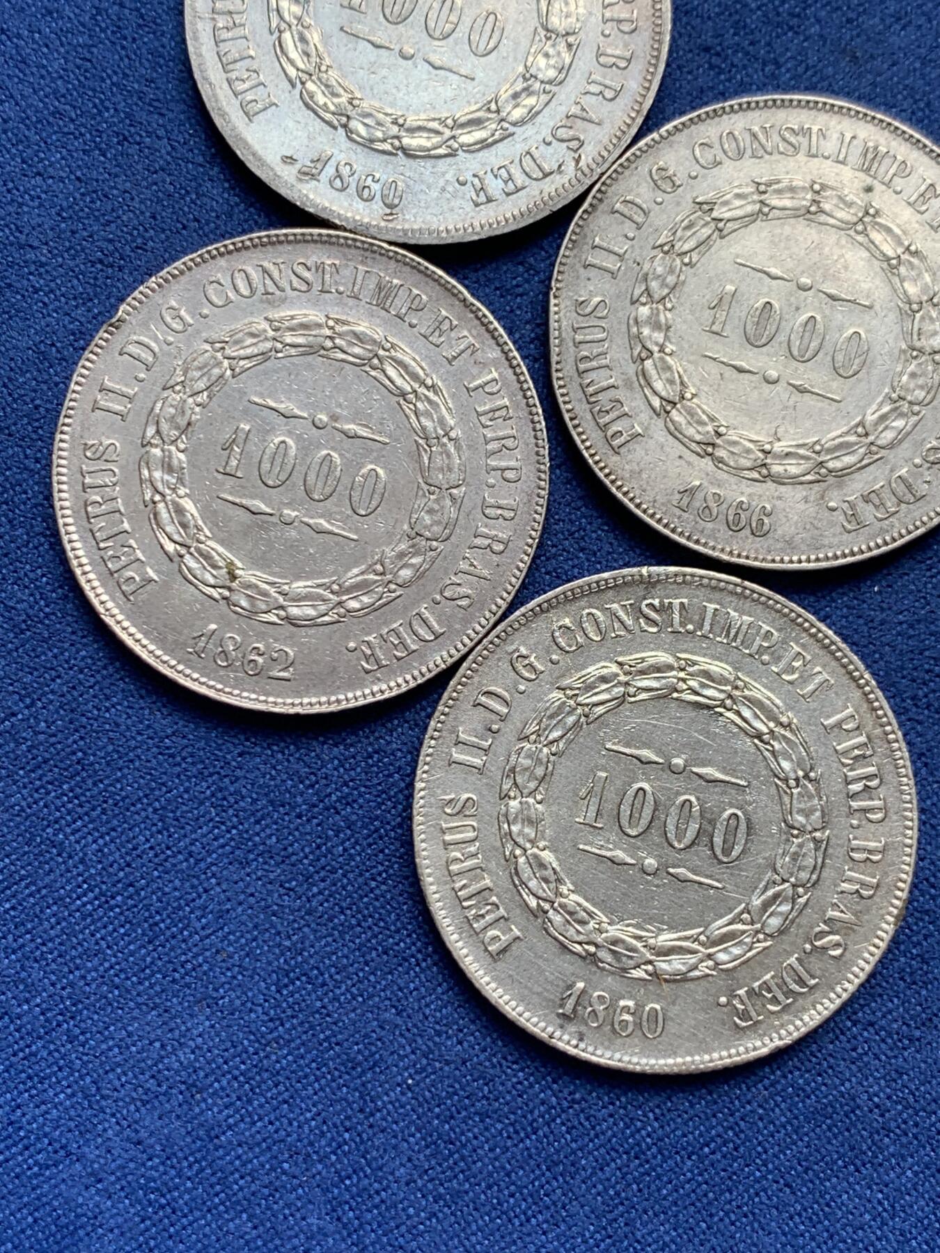 《竞宝斋》第292场- 周日，周一  2场连拍 （全场包邮） 4枚一组 巴西1000瑞斯 银币