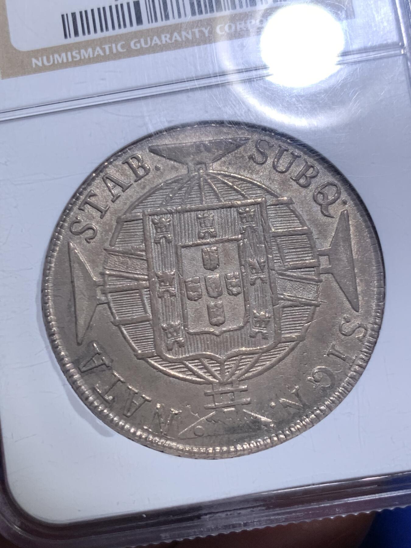 《竞宝斋》第292场- 周日，周一  2场连拍 （全场包邮） NGC MS62 葡属巴西1820年960瑞斯大银币 老盒老味道，打制清晰，币面清爽，不可多得