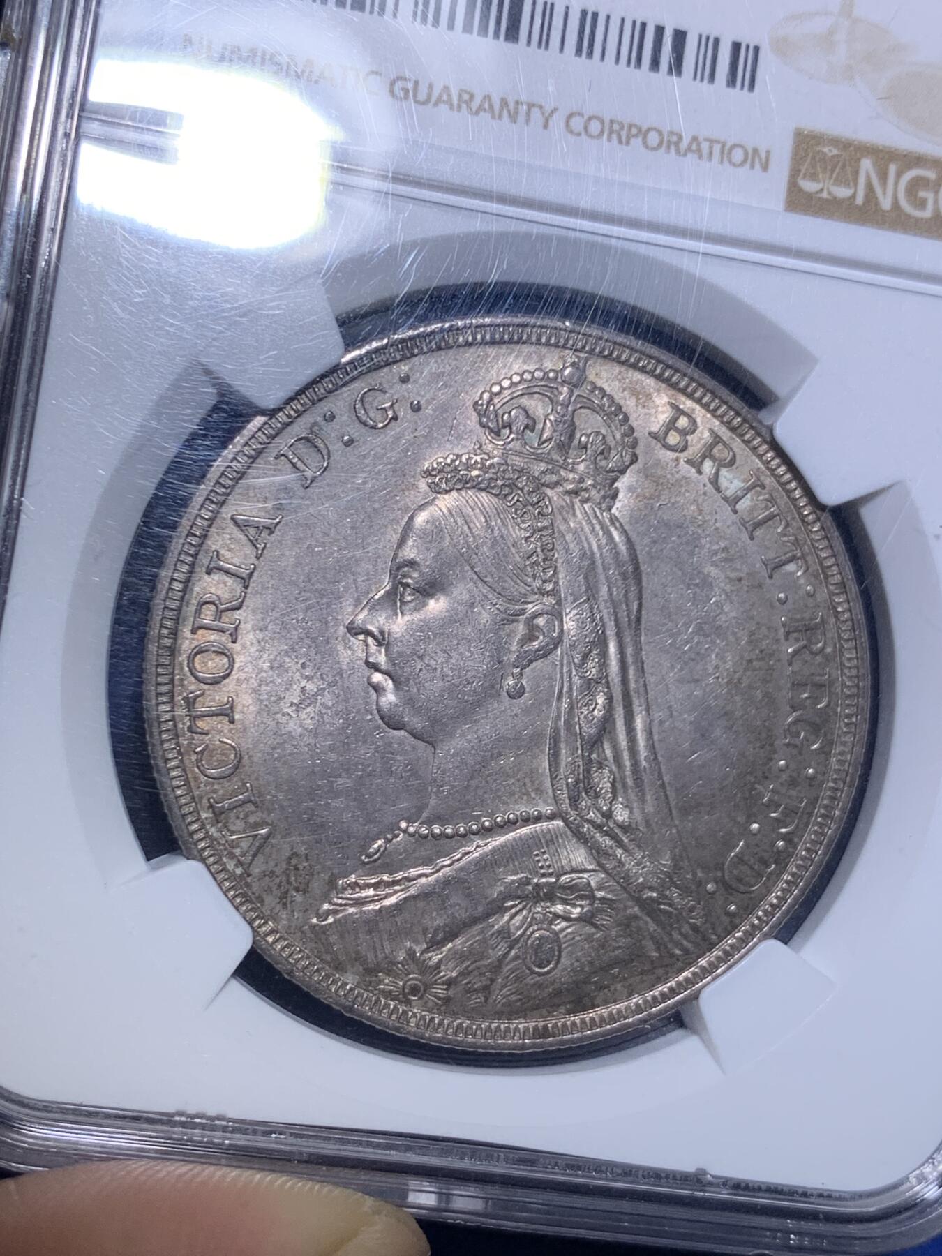 《竞宝斋》第292场- 周日，周一  2场连拍 （全场包邮） NGC MS61 英国1887维多利亚马剑银币 状态不错 感觉低评