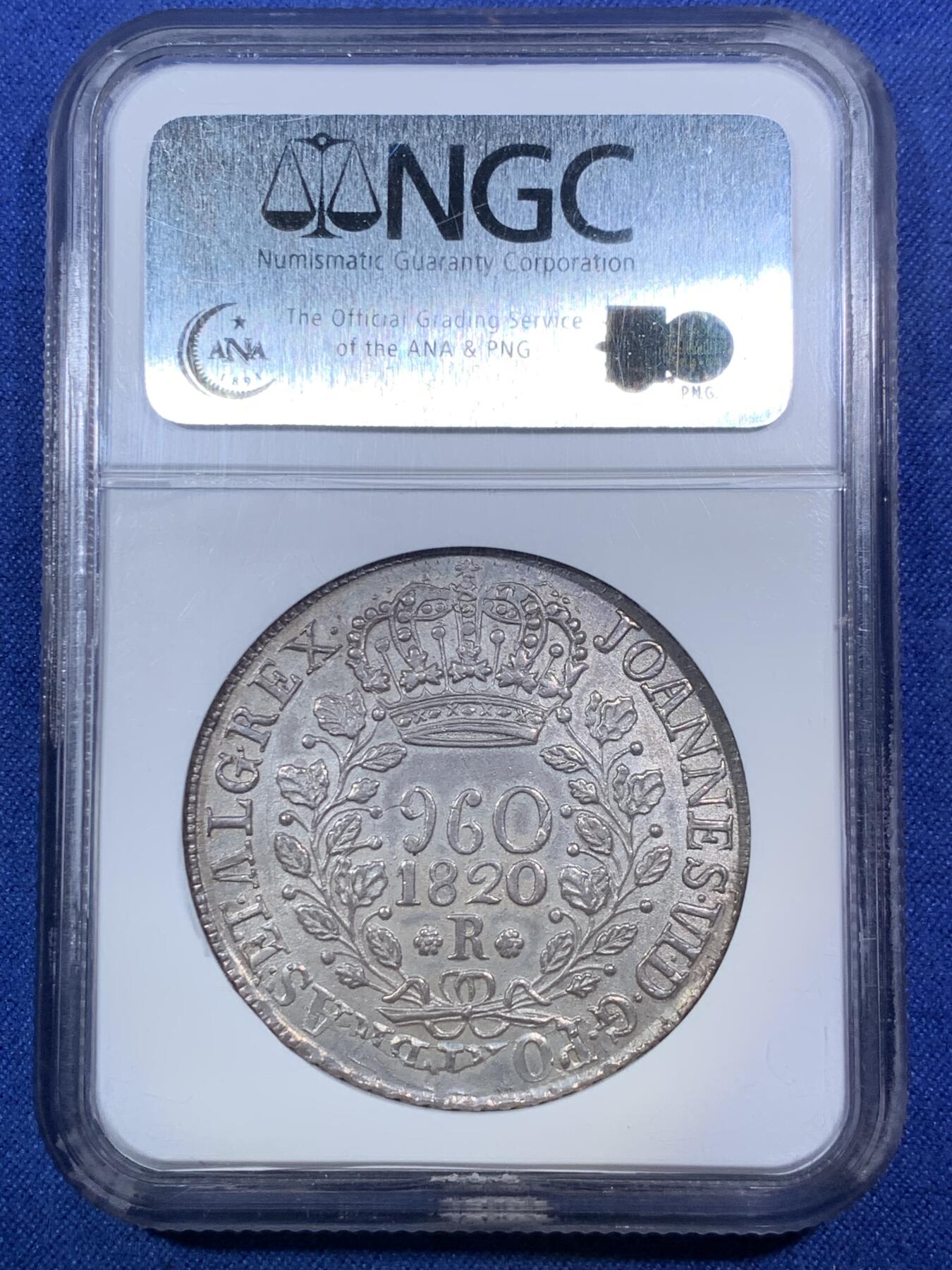 《竞宝斋》第292场- 周日，周一  2场连拍 （全场包邮） NGC MS62 葡属巴西1820年960瑞斯大银币 老盒老味道，打制清晰，币面清爽，不可多得