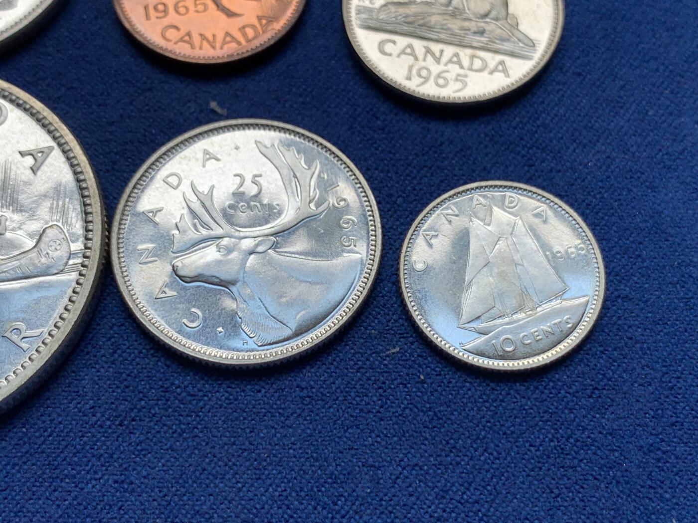 《竞宝斋》第292场- 周日，周一  2场连拍 （全场包邮） 加拿大1965银套币 四银