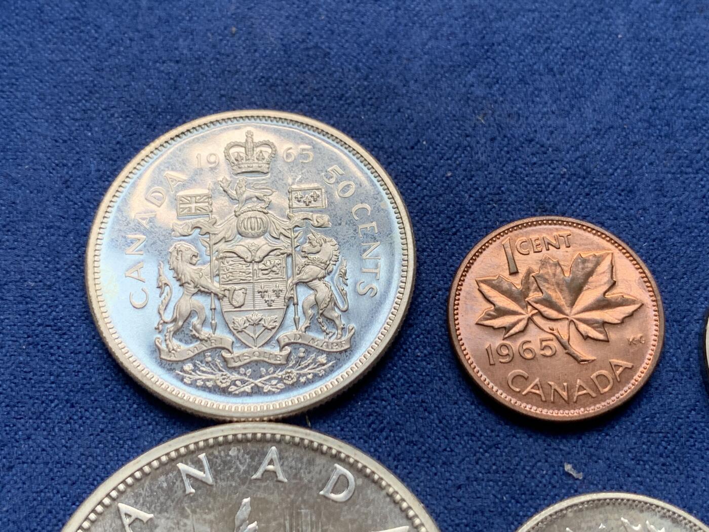 《竞宝斋》第292场- 周日，周一  2场连拍 （全场包邮） 加拿大1965银套币 四银