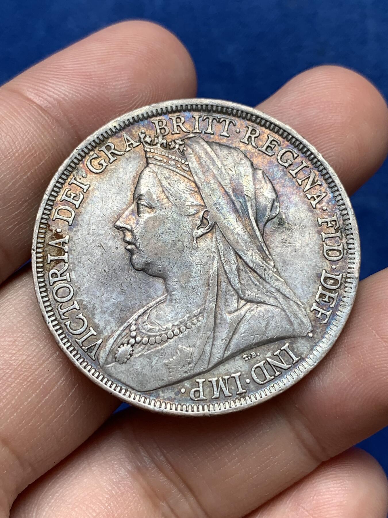 《竞宝斋》第292场- 周日，周一  2场连拍 （全场包邮） 英国1900年维多利亚披纱马剑银币