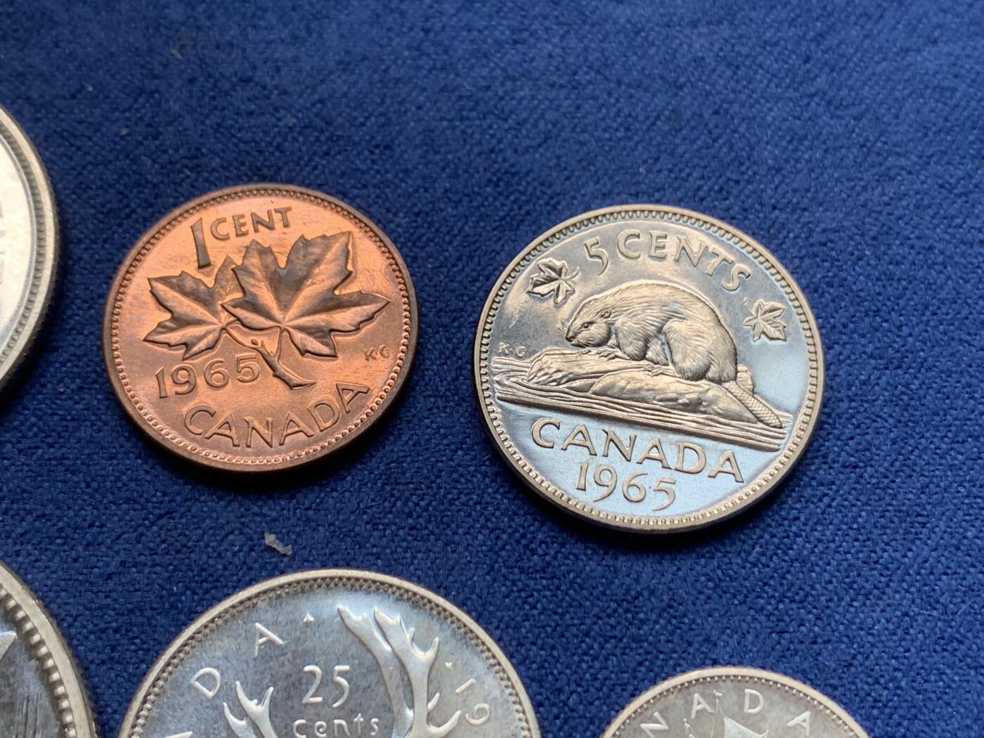 《竞宝斋》第292场- 周日，周一  2场连拍 （全场包邮） 加拿大1965银套币 四银