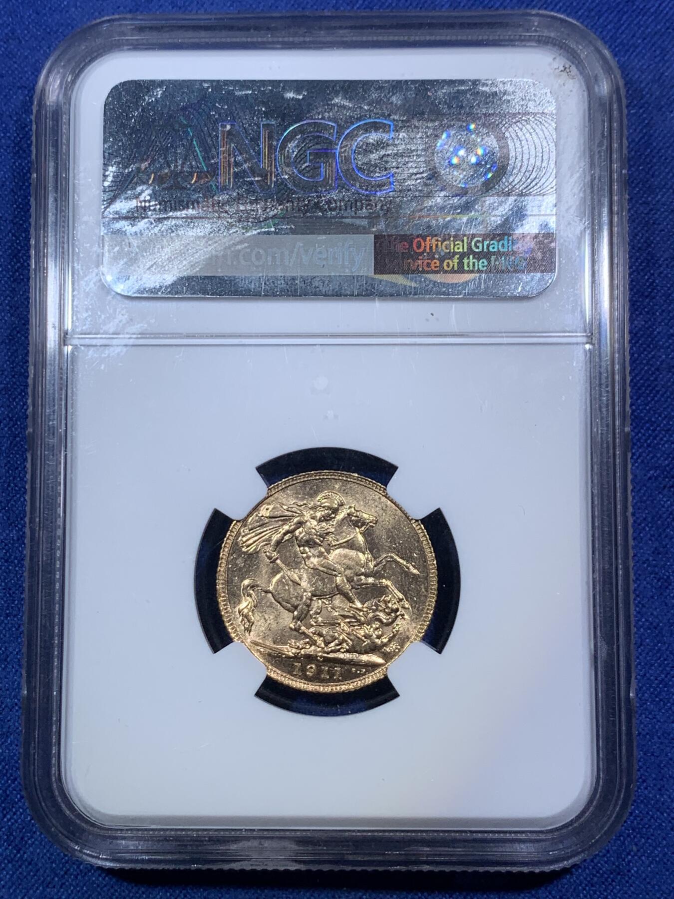 《竞宝斋》第292场- 周日，周一  2场连拍 （全场包邮） NGC MS62 加拿大 1911年 乔治五世1索维林金币 打制规范清晰，金色纯正，工艺精美，人像生动，状态上佳