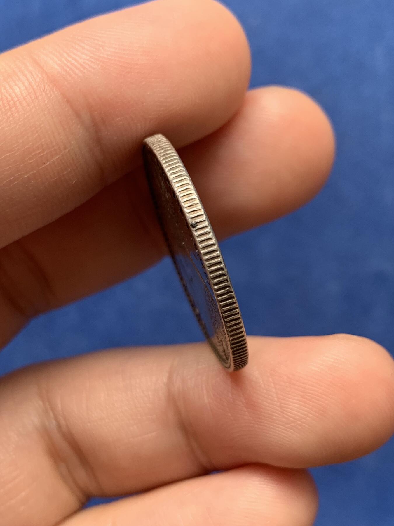 《竞宝斋》第292场- 周日，周一  2场连拍 （全场包邮） 英国 1849 无神 维多利亚女王1弗洛林银币