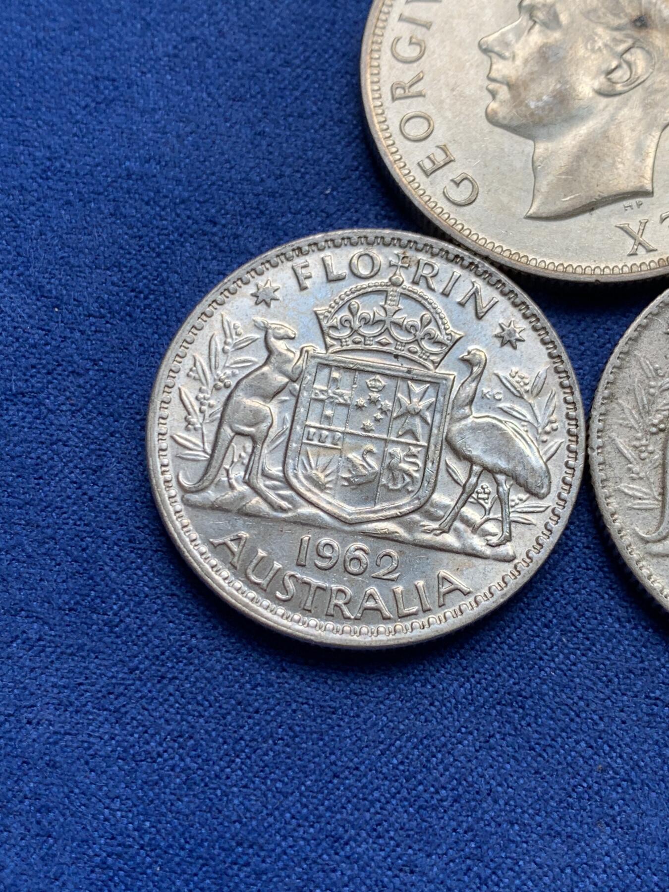 《竞宝斋》第292场- 周日，周一  2场连拍 （全场包邮） 3枚一组 英系银币 半克朗1枚+佛罗林2枚