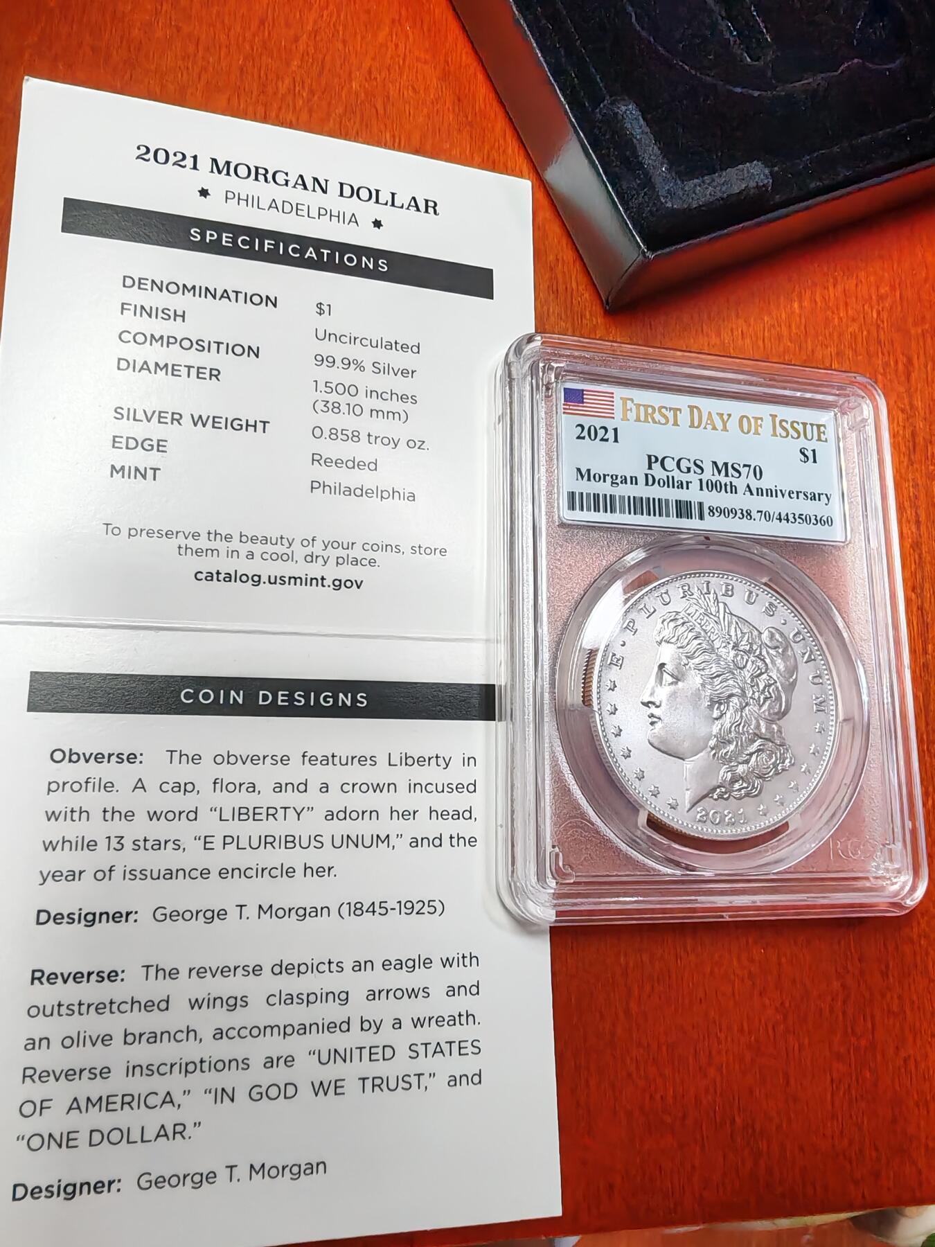 长老汇龙年精选第十四场拍卖 2021 $1 Morgan Dollar 100th Anniversary First Day of Issue，盒证全，PCGS PR70DCAM