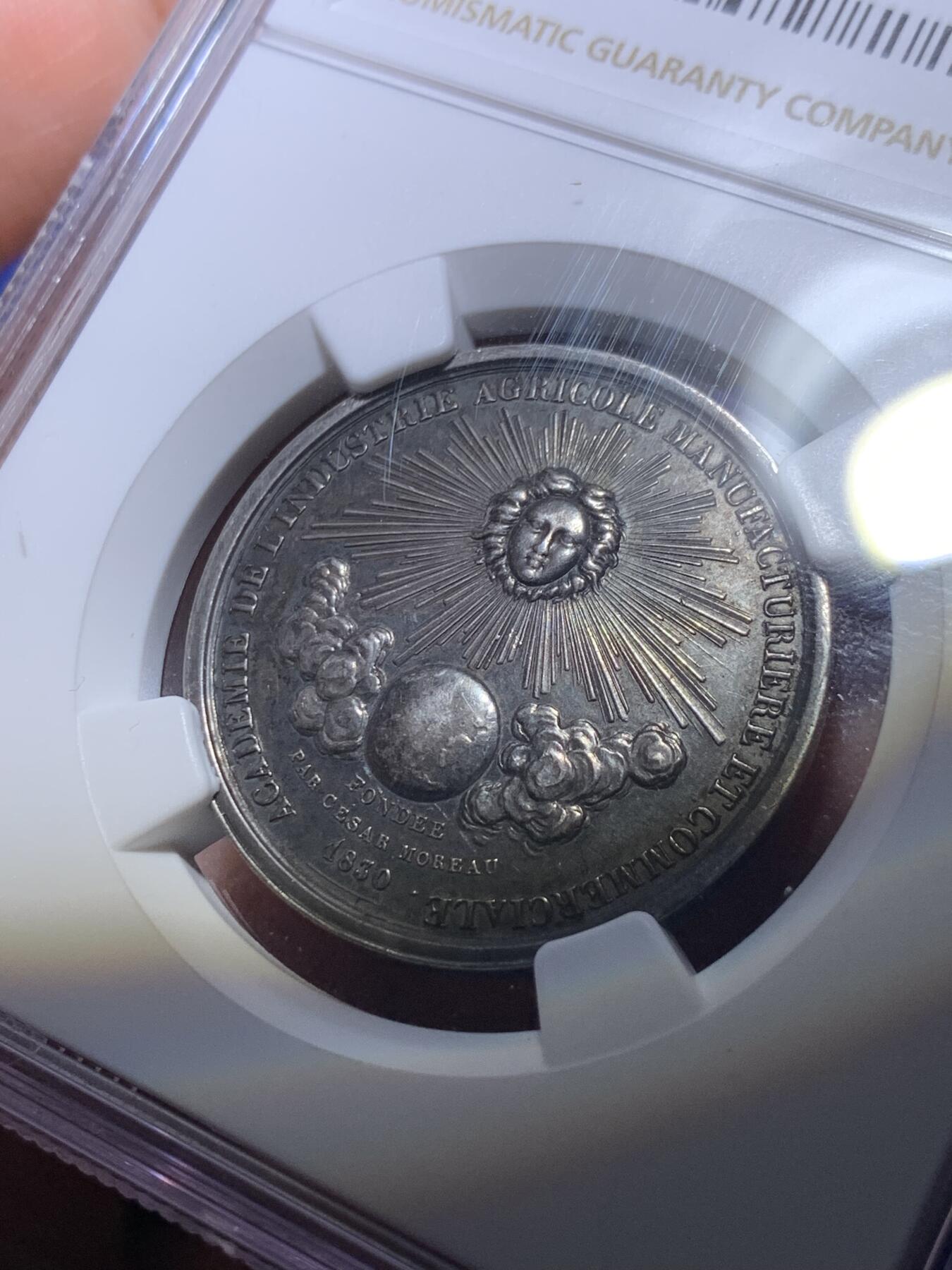 《竞宝斋》第293场- 周日，周一  2场连拍 （全场包邮） NGC AU55 法国1830先进工业奖章 非常漂亮的少见品种 评分给的不高状态不错