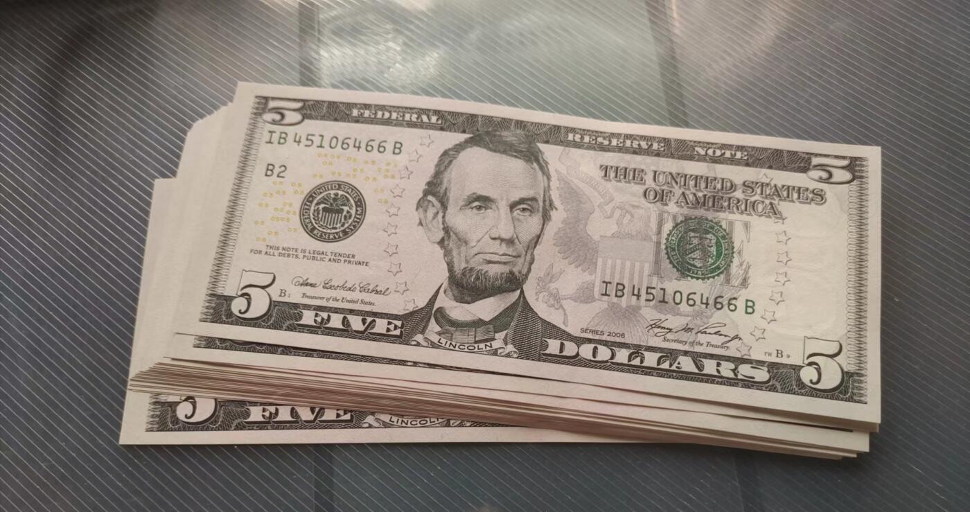 Unc 美国纸币 2006年 彩色首发版 5元纸币