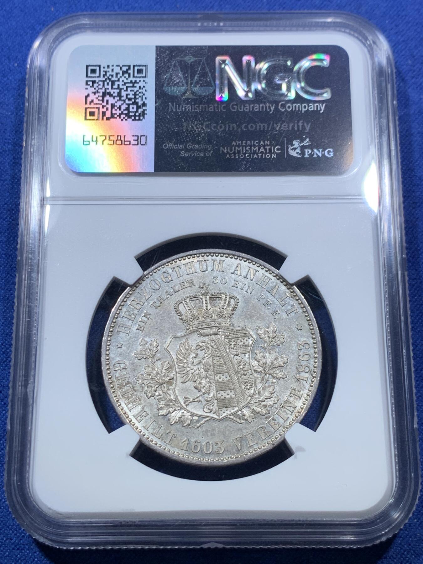 《竞宝斋》第293场- 周日，周一  2场连拍 （全场包邮） NGC MS63 德国 安哈特 德绍 1863年 泰勒银币 卷发猛男时髦造型 淡彩包浆 可藏