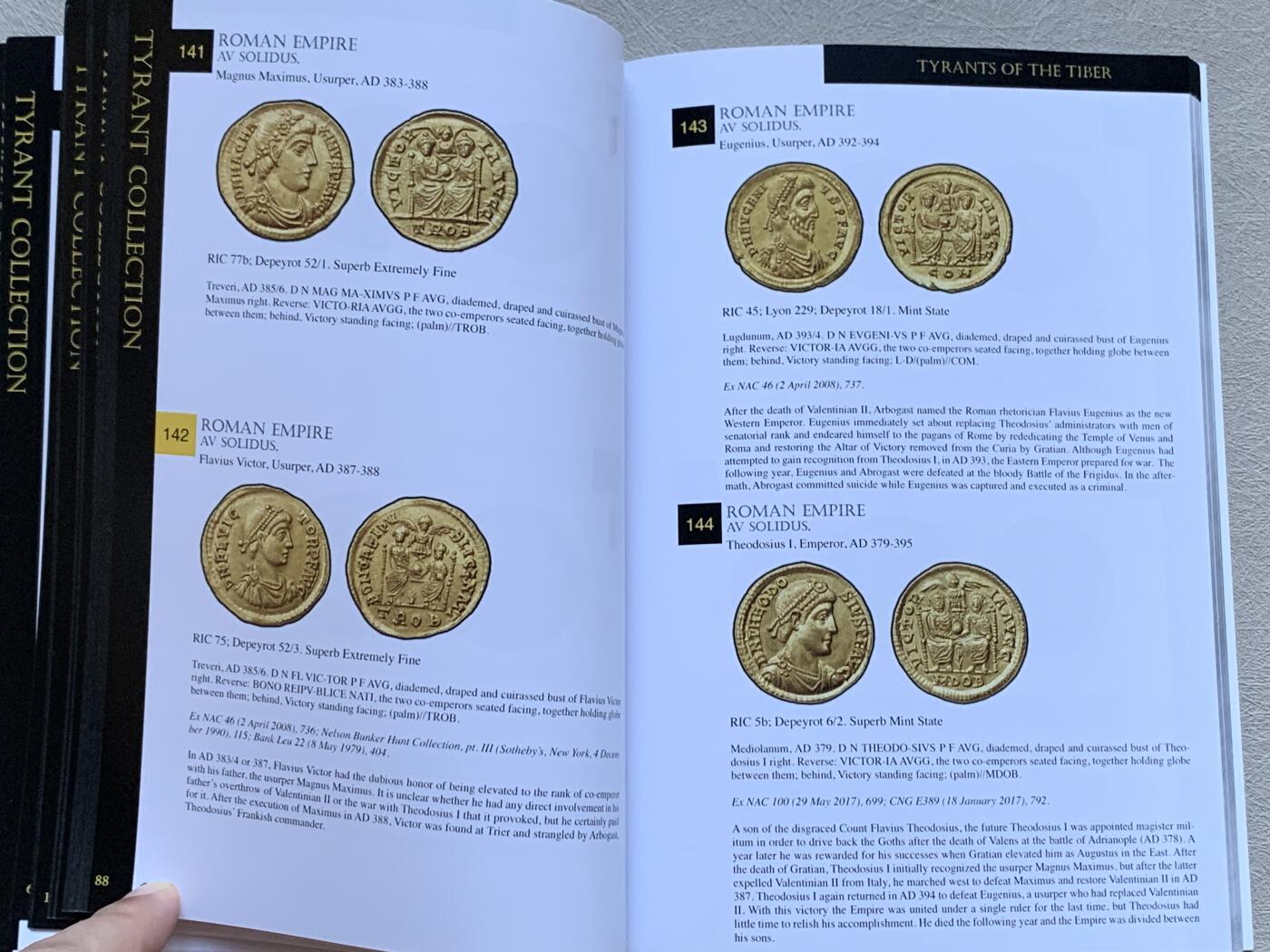 《竞宝斋》第293场- 周日，周一  2场连拍 （全场包邮） Tyrant集藏钱币目录，从罗马到教皇国，共370页，包含众多教皇国和意大利钱币顶级藏品，绝版收藏级书籍