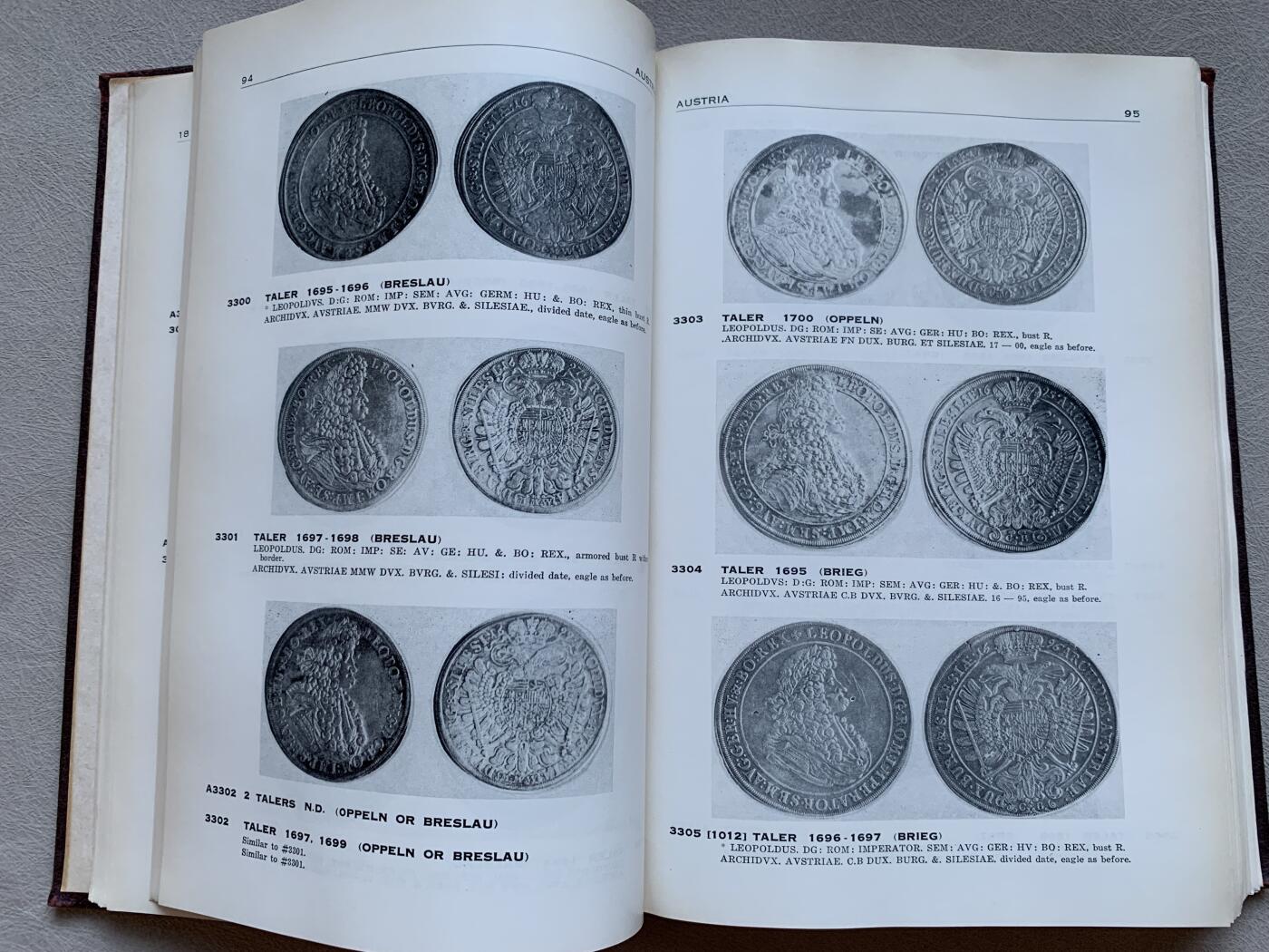 《竞宝斋》第293场- 周日，周一  2场连拍 （全场包邮） 达文波特欧洲克朗1600-1700目录，NGC和PCGS评级参考目录，达文波特欧洲目录第一难点，十分罕见。精装633页。