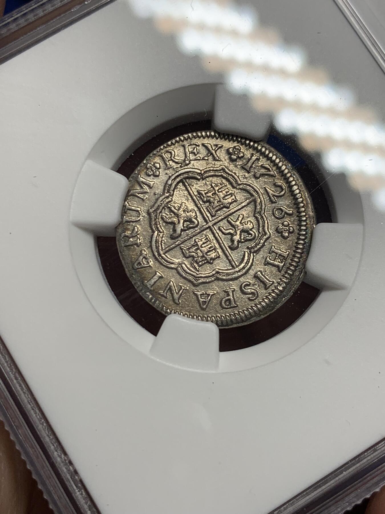 《竞宝斋》第293场- 周日，周一  2场连拍 （全场包邮） NGC AUD 西班牙1726S腓力五世1里亚尔银币 本土十字 少见品种