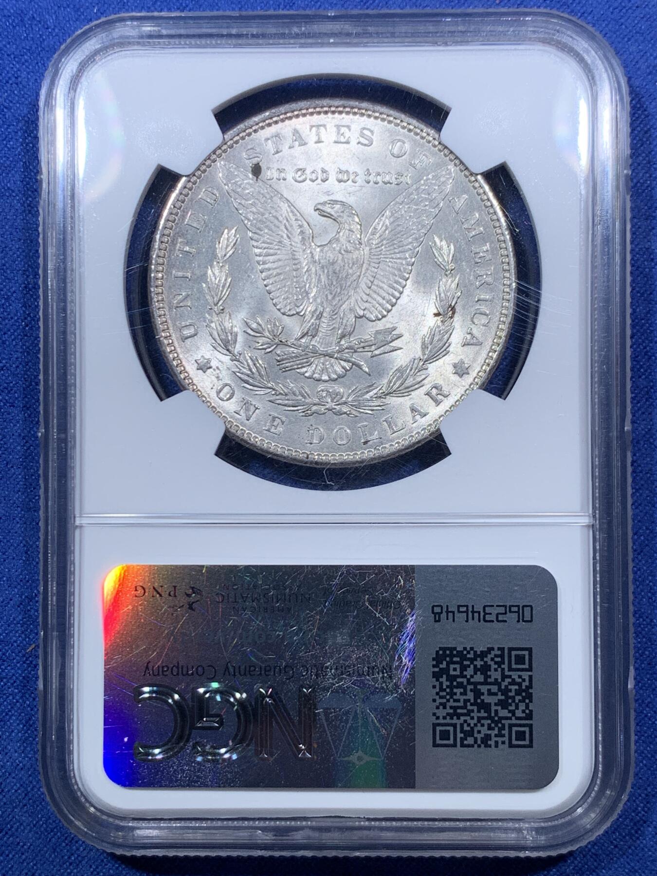 《竞宝斋》第293场- 周日，周一  2场连拍 （全场包邮） NGC MS62 美国 1889年 摩根1美元 正面浅红色均匀包浆