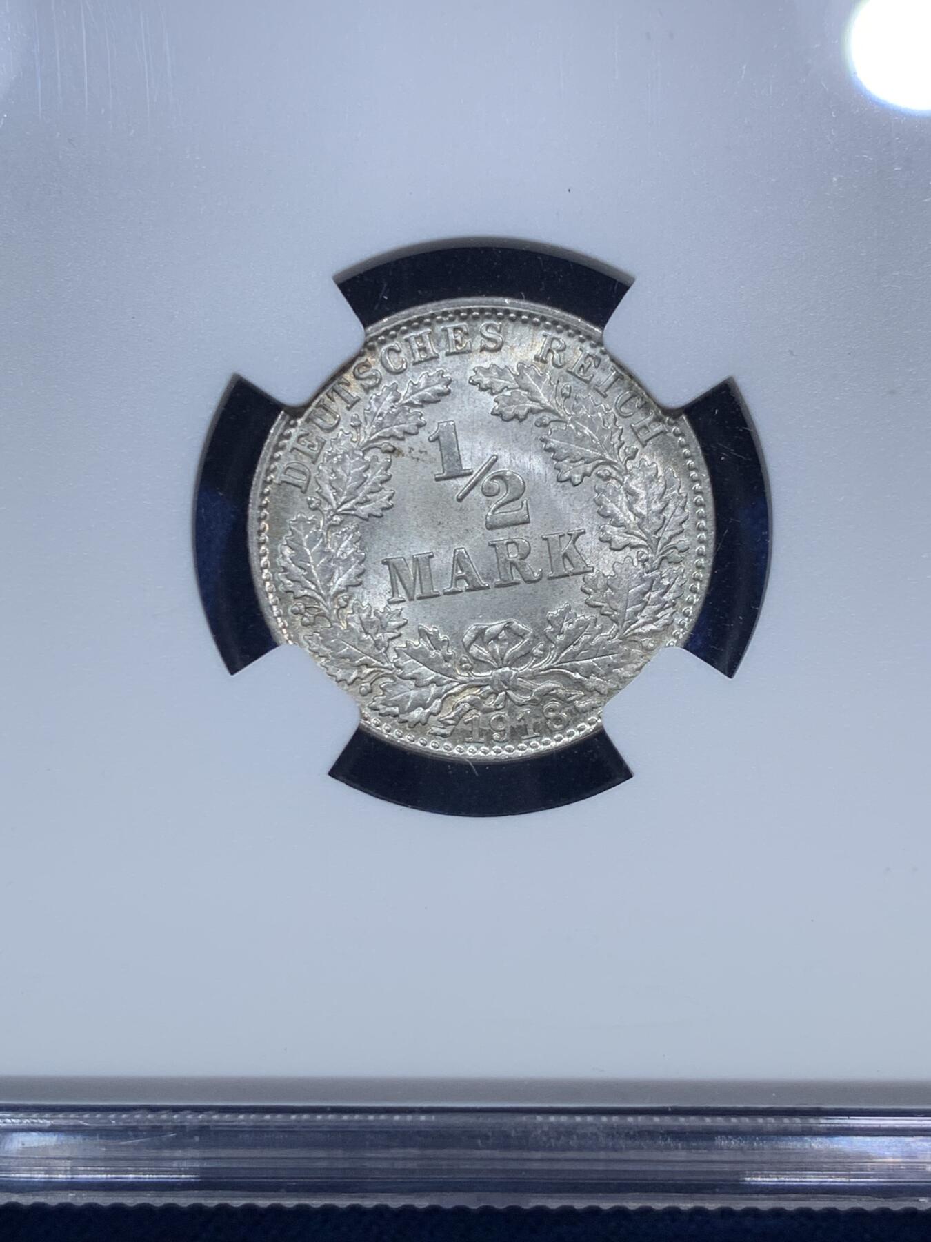 《竞宝斋》第293场- 周日，周一  2场连拍 （全场包邮） NGC MS66 德国1918D普鲁士1/2马克  边缘带黄油光 高分值得收藏