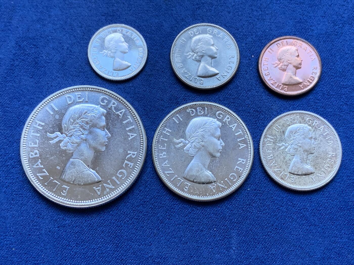 《竞宝斋》第293场- 周日，周一  2场连拍 （全场包邮） 加拿大1964银套币 四银 状态极好