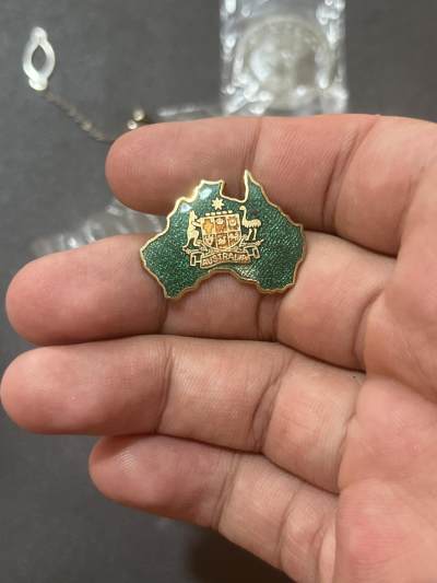 古冰库章牌勋赏收藏0起拍卖 - 中古澳大利亚小章