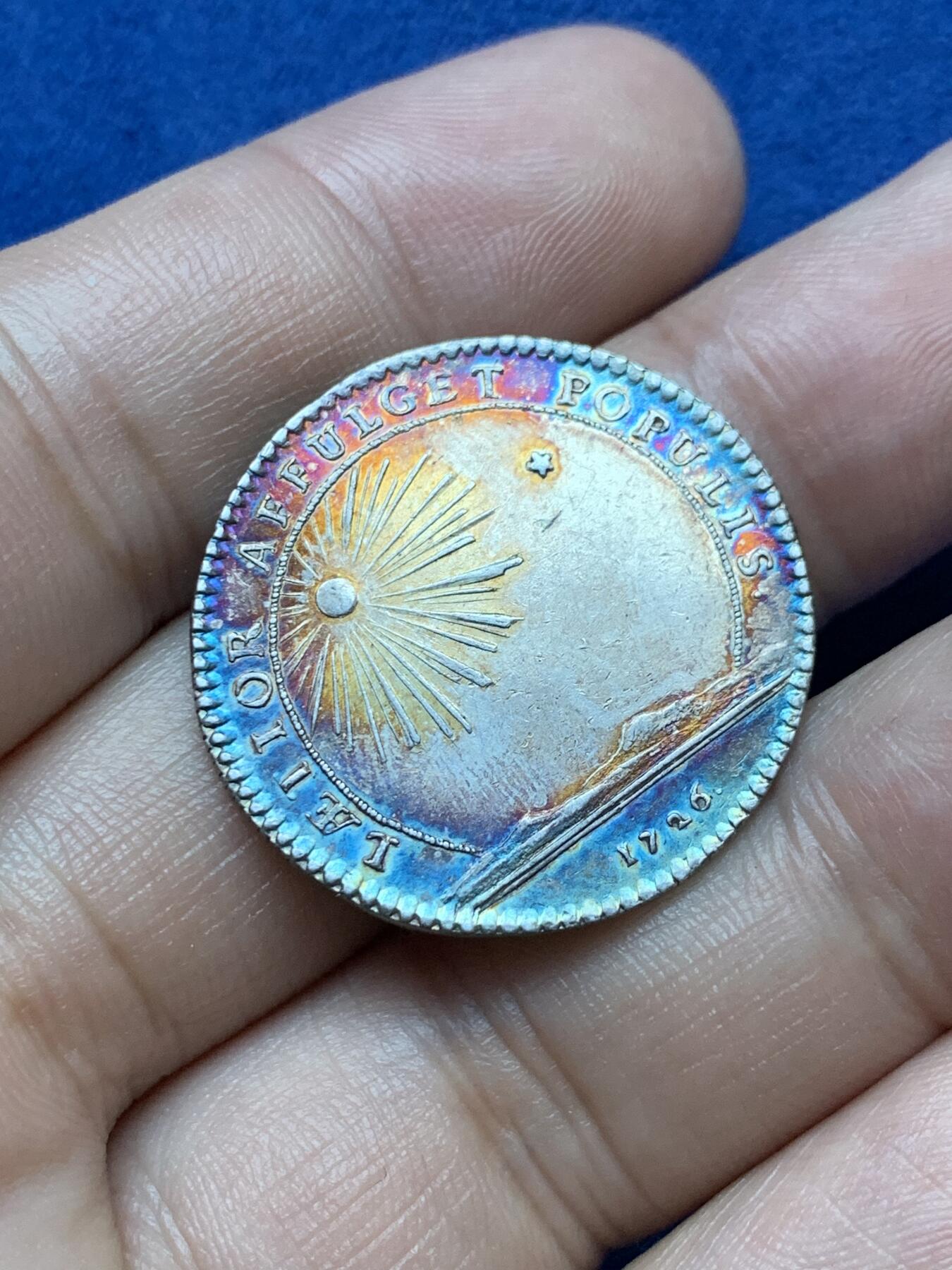 《竞宝斋》第293场- 周日，周一  2场连拍 （全场包邮） 法国 1726 银章 7.1克 非常少见 玛丽 莱斯欣斯女王之家