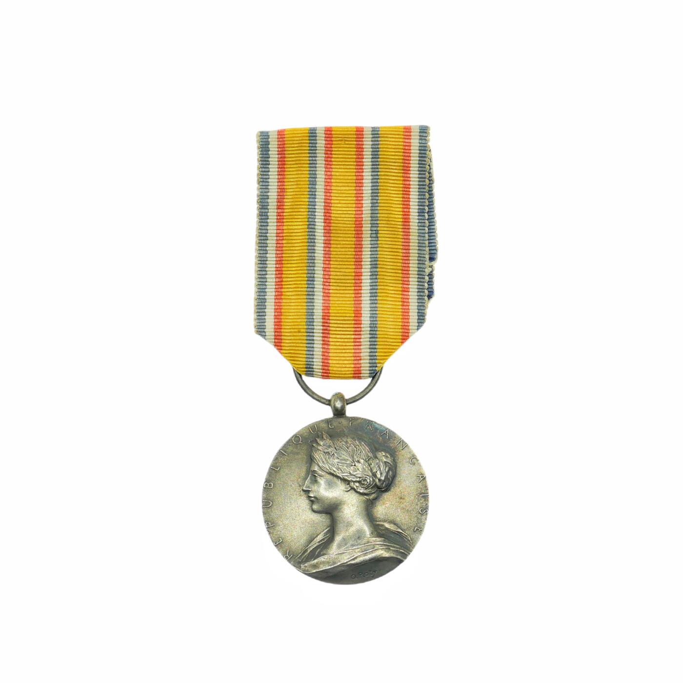 勋章奖章交易所8月4日拍卖 法国消防奖章，早期罗蒂版