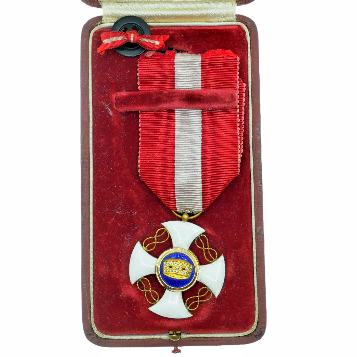 勋章奖章交易所8月4日拍卖 意大利王冠勋章，金质珐琅