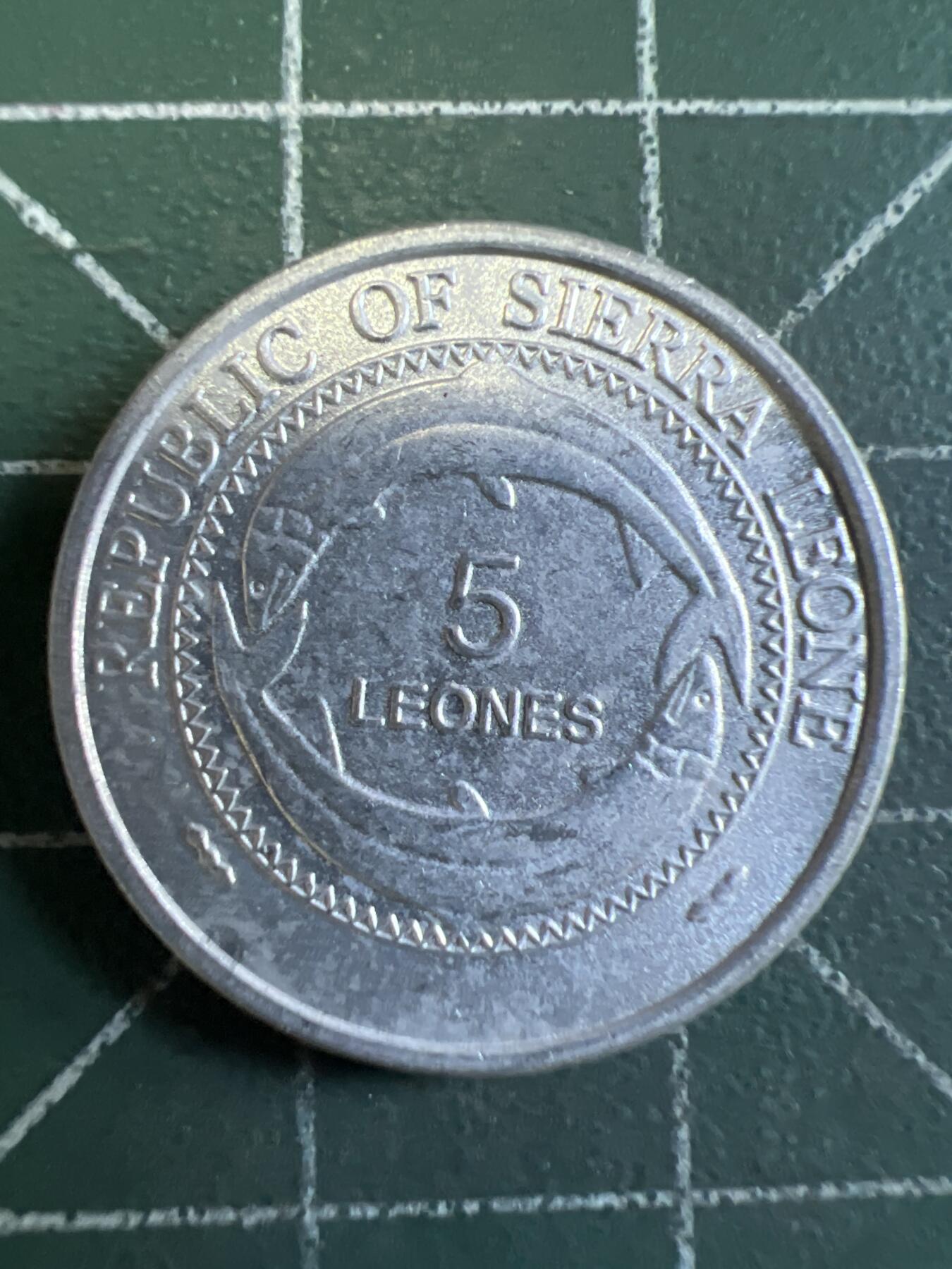 第667期 硬币专场 （无押金，捡漏，全场50包邮，偏远地区除外，接收代拍业务，本店十天发一次货） 塞拉利昂5利昂