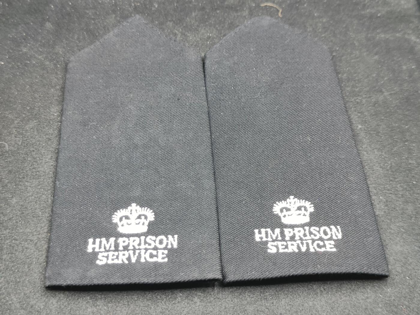 全场0元起拍 第179期 咸鱼国勋章拍卖专场 8月4日（周日）下午6：00开始 英国狱警肩章