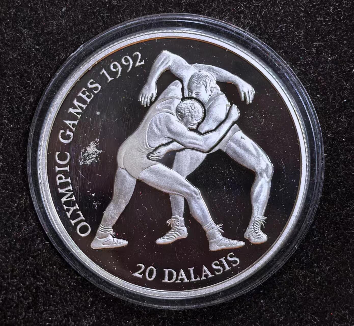 北京马甸外国币专卖微拍第124期，外国金银币专场，陆续上新，欢迎关注 1993年冈比亚奥运纪念银币