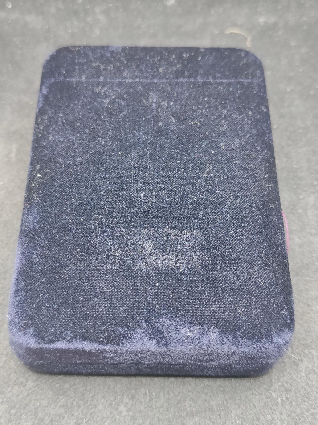 全场0元起拍 第179期 咸鱼国勋章拍卖专场 8月4日（周日）下午6：00开始 朝总联版烫金国徽盒三级国旗勋章带盒略