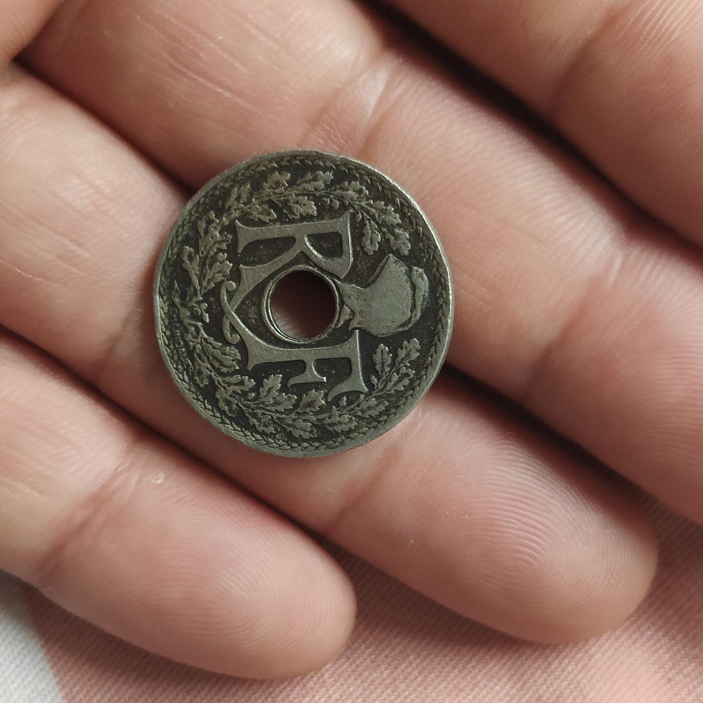 英雄古币捡漏专场第一期无押金可累计捡漏，全场50包邮，偏远地区除外。 法国