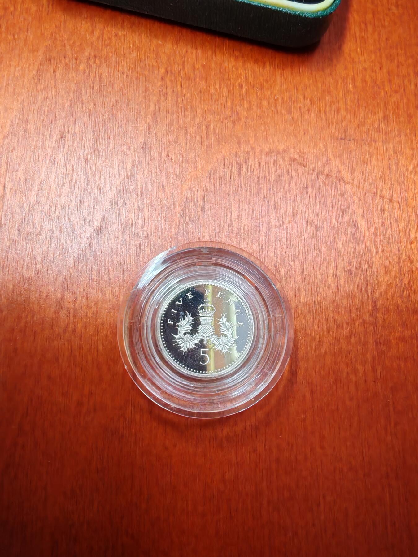 长老汇龙年精选第十六场拍卖 1990英国5便士精制银币，有盒无证