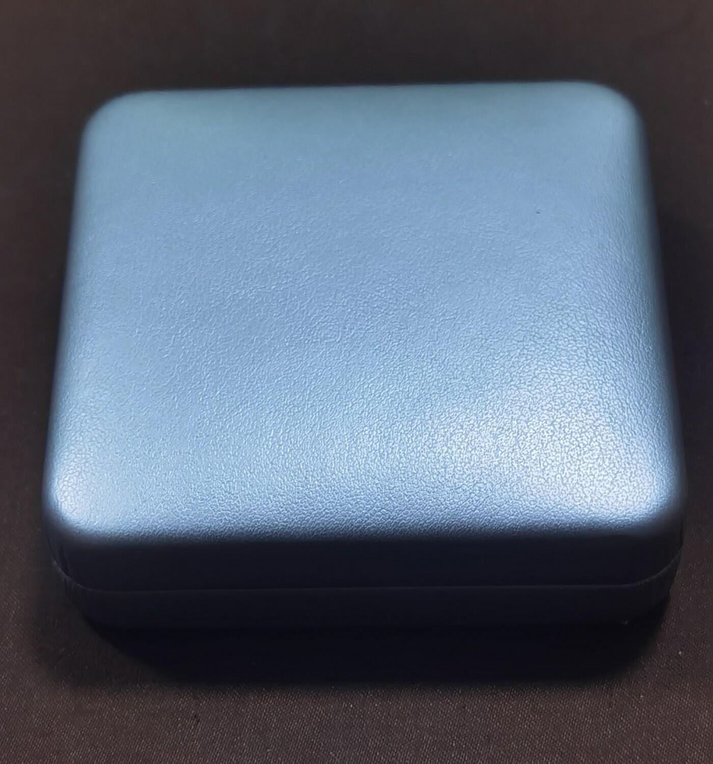 北京马甸外国币专卖微拍第124期，外国金银币专场，陆续上新，欢迎关注 2009年哈萨克斯坦红皮书系列豪猪精制银币，盒证齐全