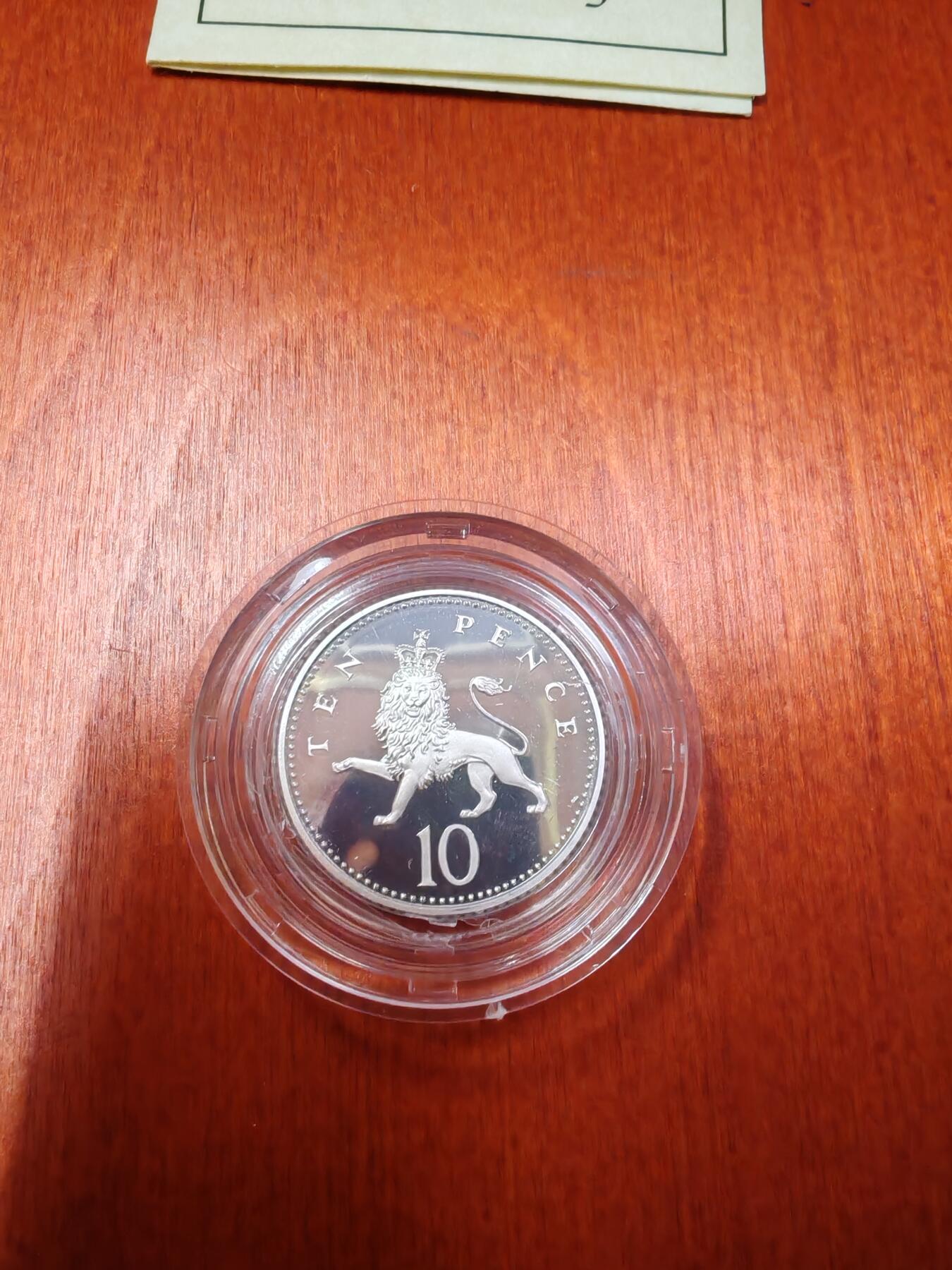 长老汇龙年精选第十六场拍卖 1992英国10便士精制加厚银币，盒证全