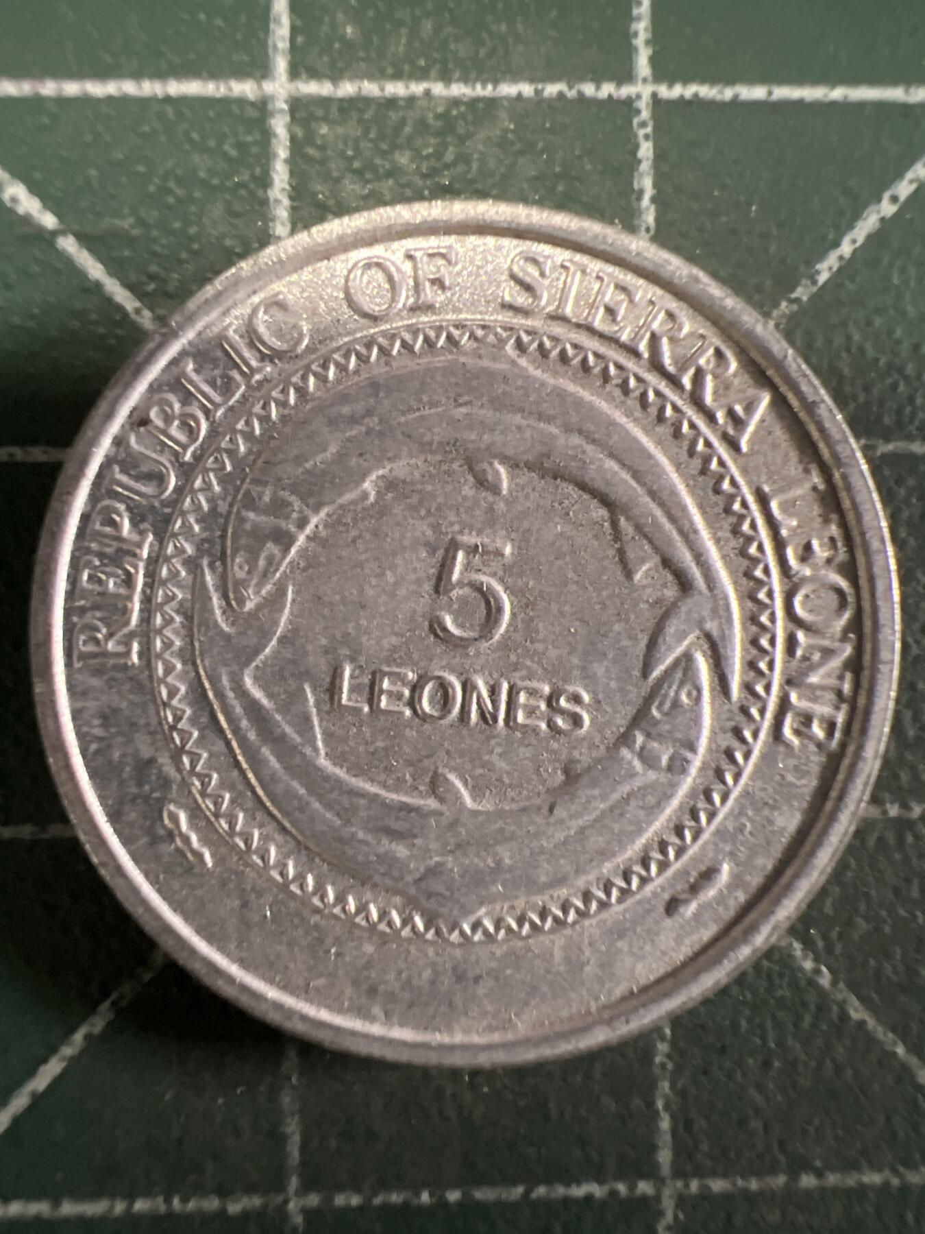 第670期 硬币专场 （无押金，捡漏，全场50包邮，偏远地区除外，接收代拍业务，本店十天发一次货） 塞拉利昂5利昂