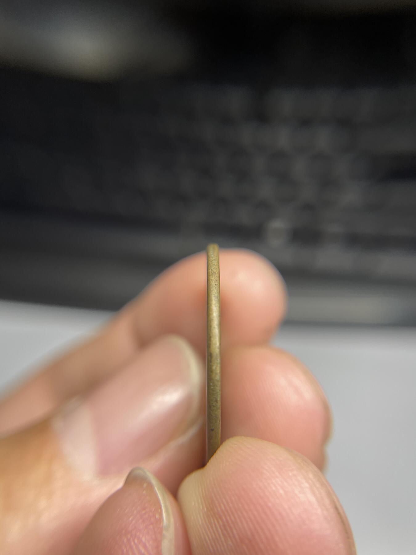 每日一拍,，2024年集古藏今外币拍卖第十二期-第2场—（总第112拍），新一期拍卖开始了,本期古钱币全场包真，拍卖名称未备注的均无补裂翘等缺陷. 乾隆通宝小乙草泉23.9*1.3