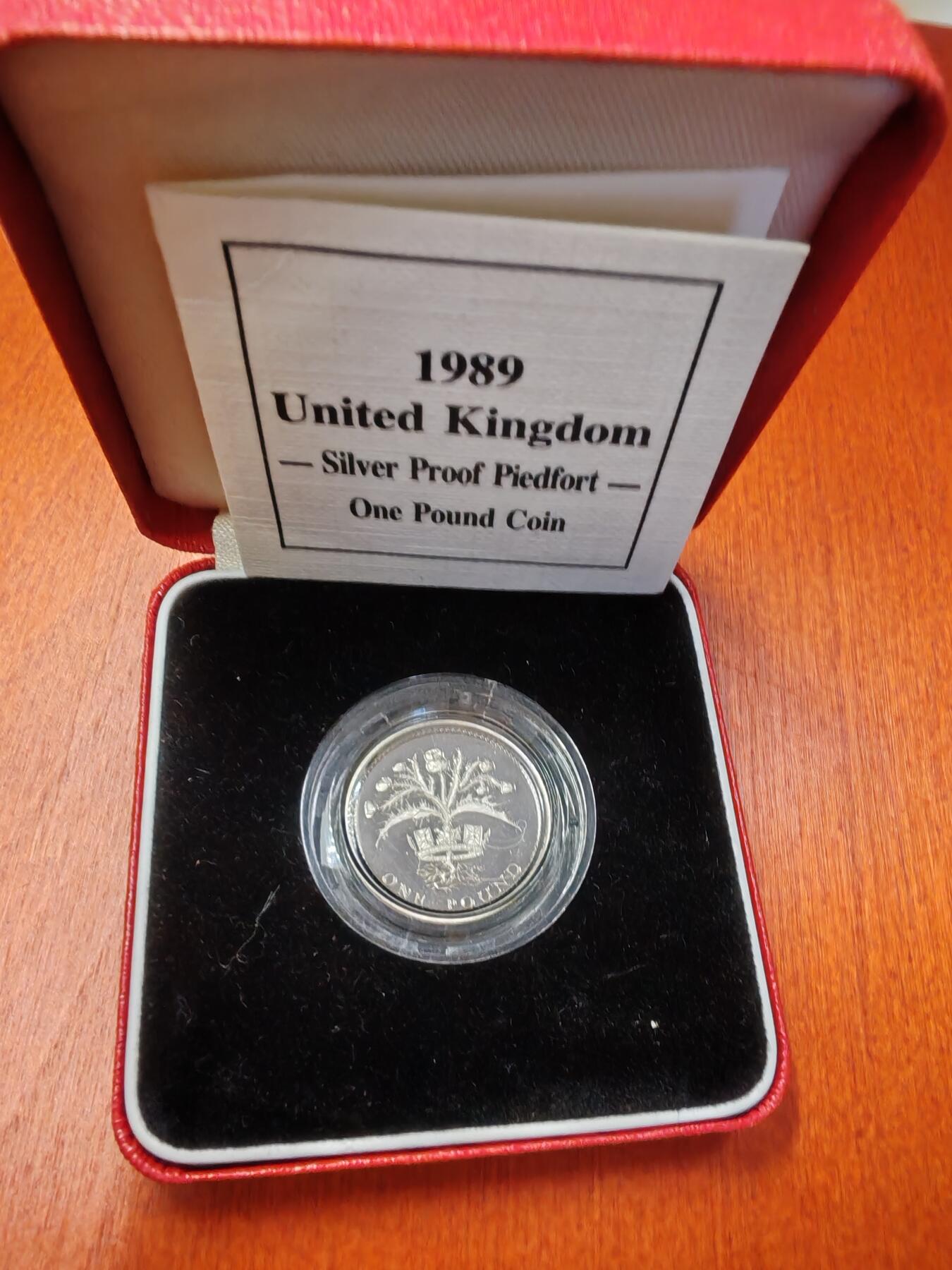 长老汇龙年精选第十六场拍卖 1989英国1英镑精制加厚银币，盒证全