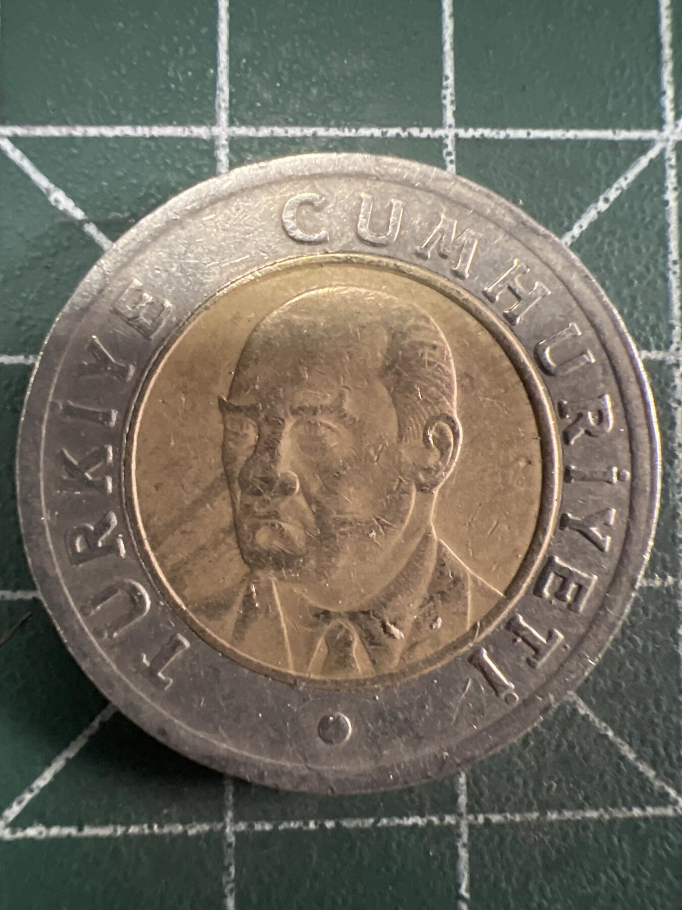 第669期 硬币专场 （无押金，捡漏，全场50包邮，偏远地区除外，接收代拍业务，本店十天发一次货） 土耳其1里拉 双色