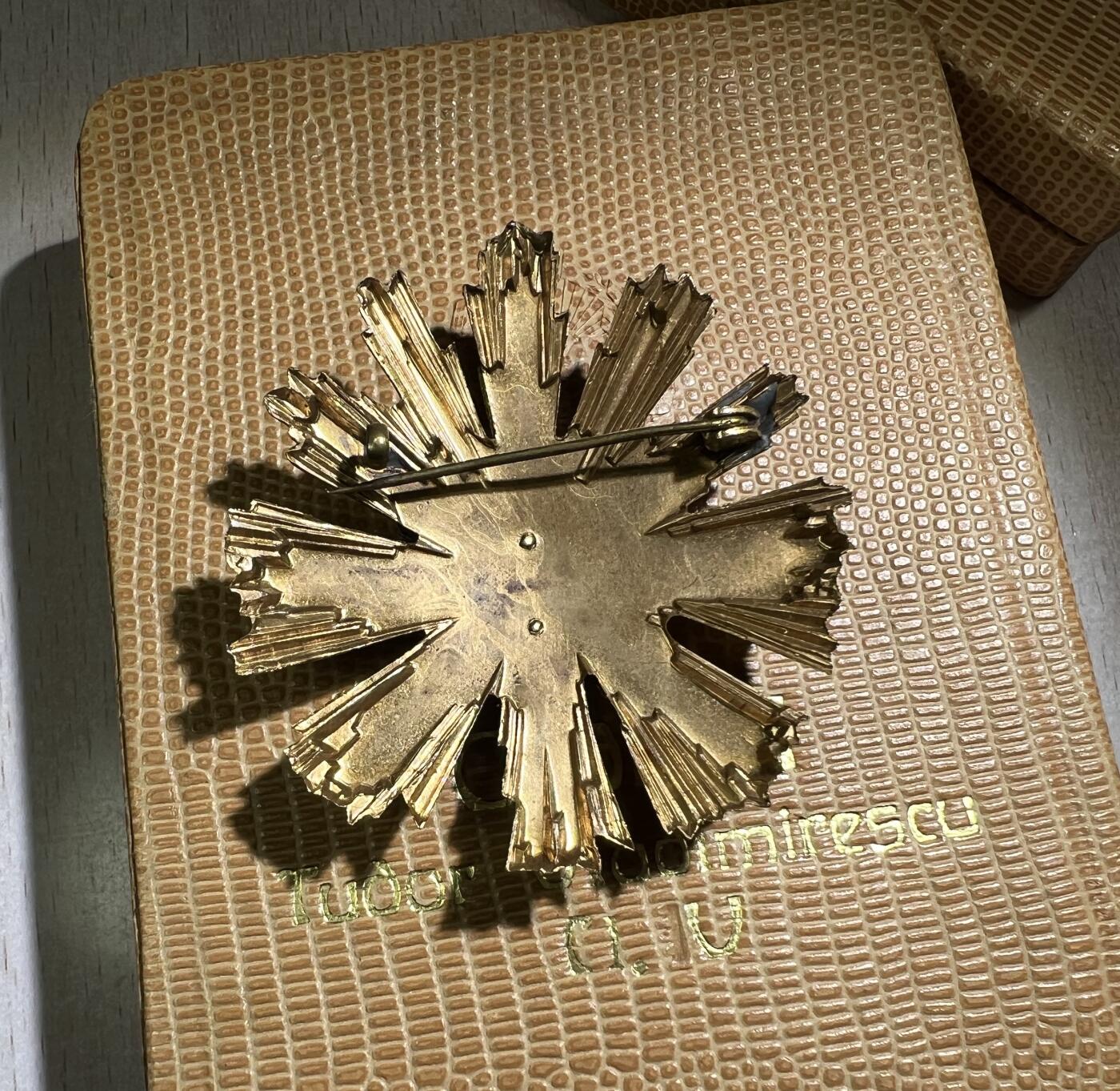 大猫徽章拍卖 第252期 罗马尼亚四五级图多尔·弗拉迪米列斯库勋章