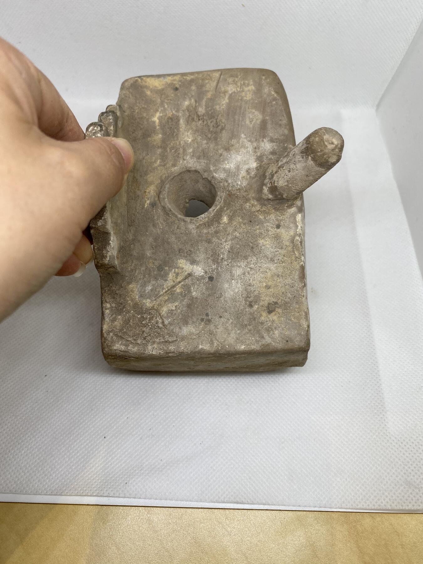 老陶灶台，尺寸12.2*8厘米，品相如图，300包快递