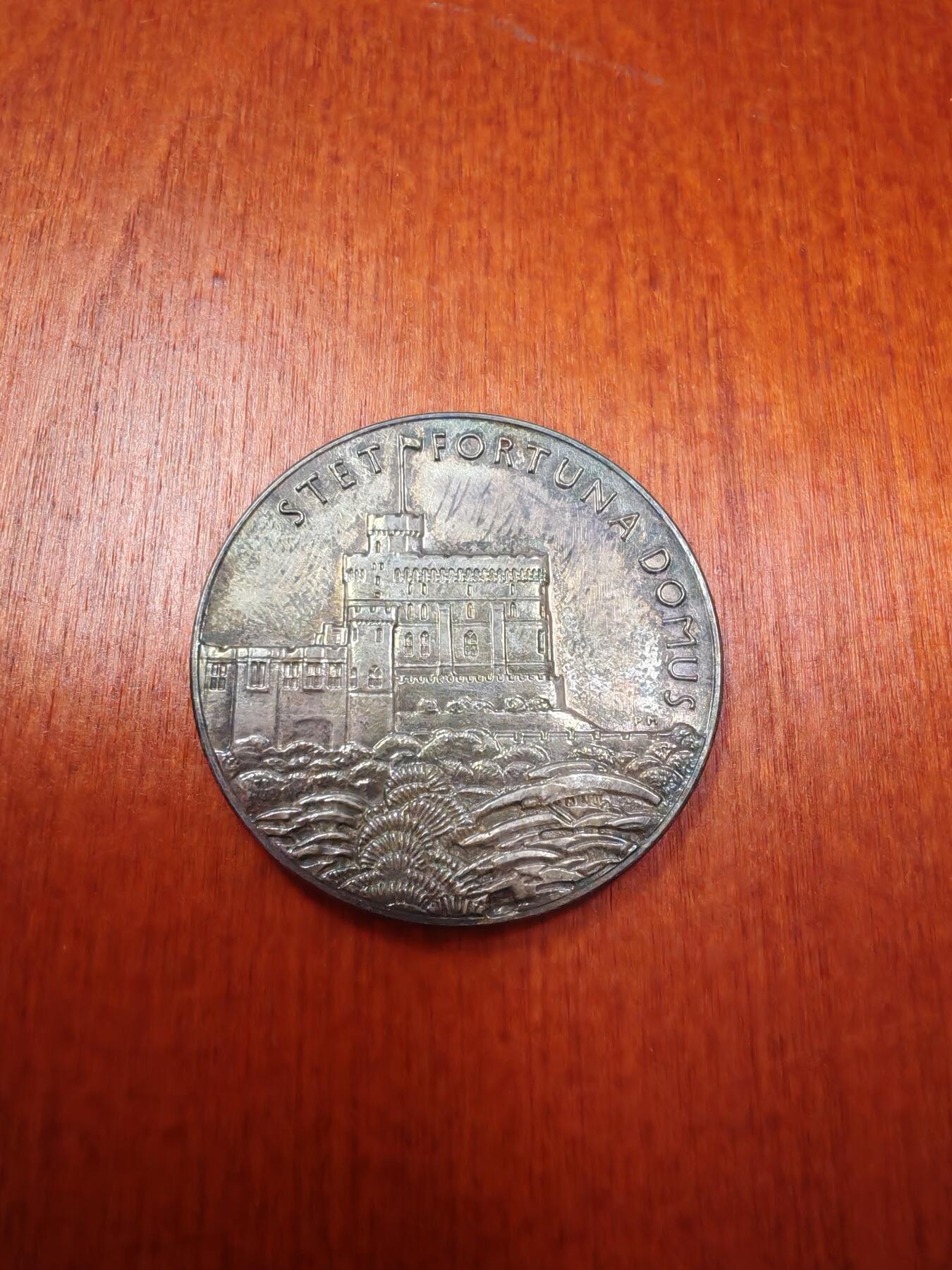 长老汇龙年精选第十六场拍卖 1910英国乔治五世夫妇加冕典礼银章，红盒