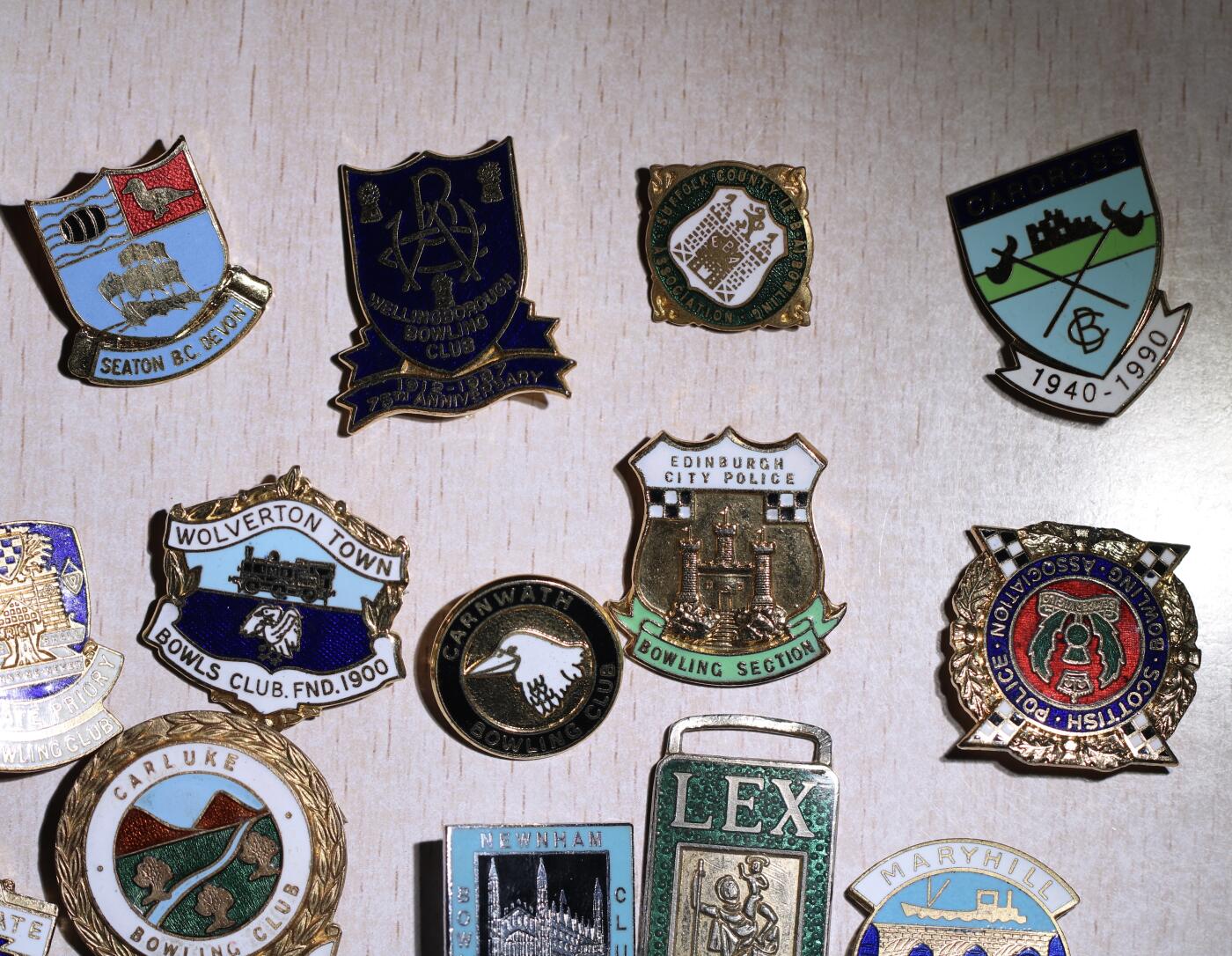 大猫徽章拍卖 第252期 欧洲珐琅证章一组21枚