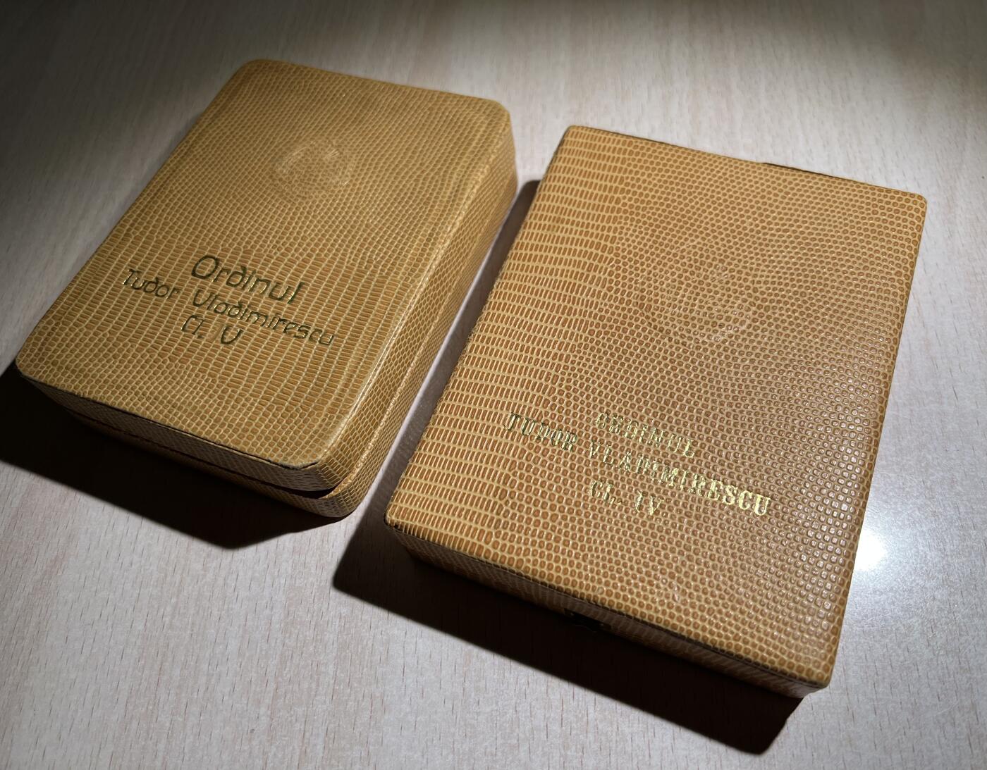 大猫徽章拍卖 第252期 罗马尼亚四五级图多尔·弗拉迪米列斯库勋章