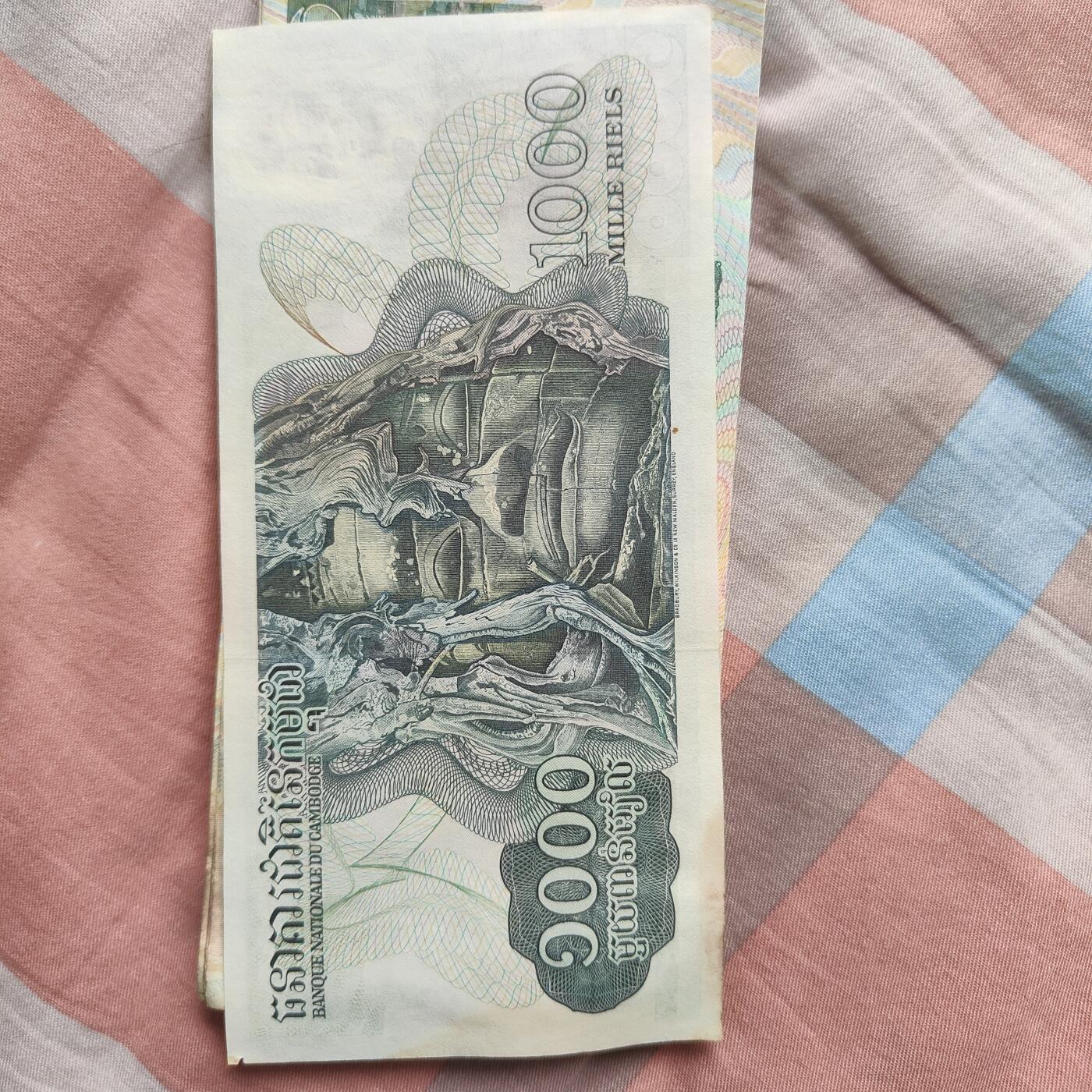 英雄古币捡漏专场第一期无押金可累计捡漏，全场50包邮，偏远地区除外。 柬埔寨